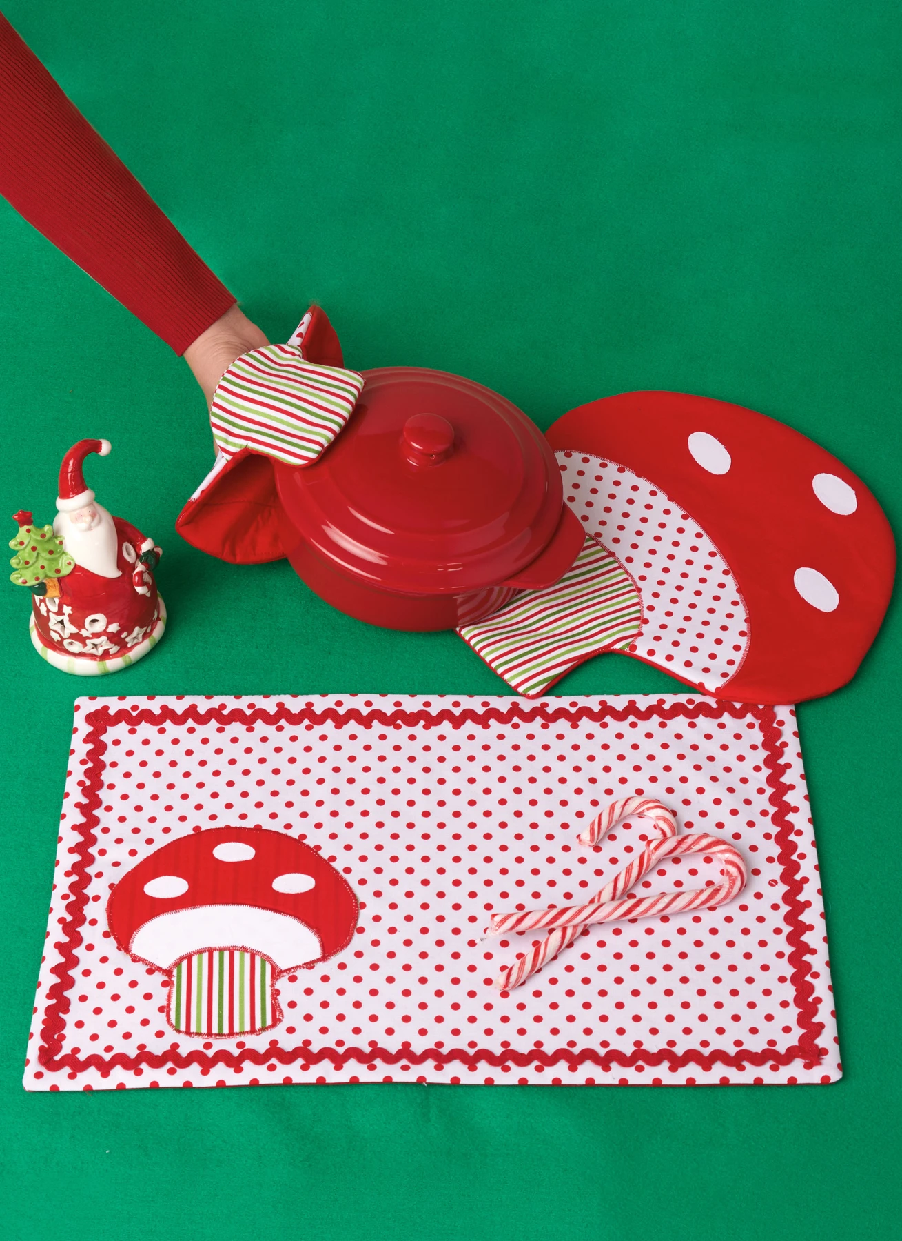 McCall's Sewing Pattern Kitchen Holiday Décor 4 McCall's Sewing Pattern Kitchen Holiday Décor
