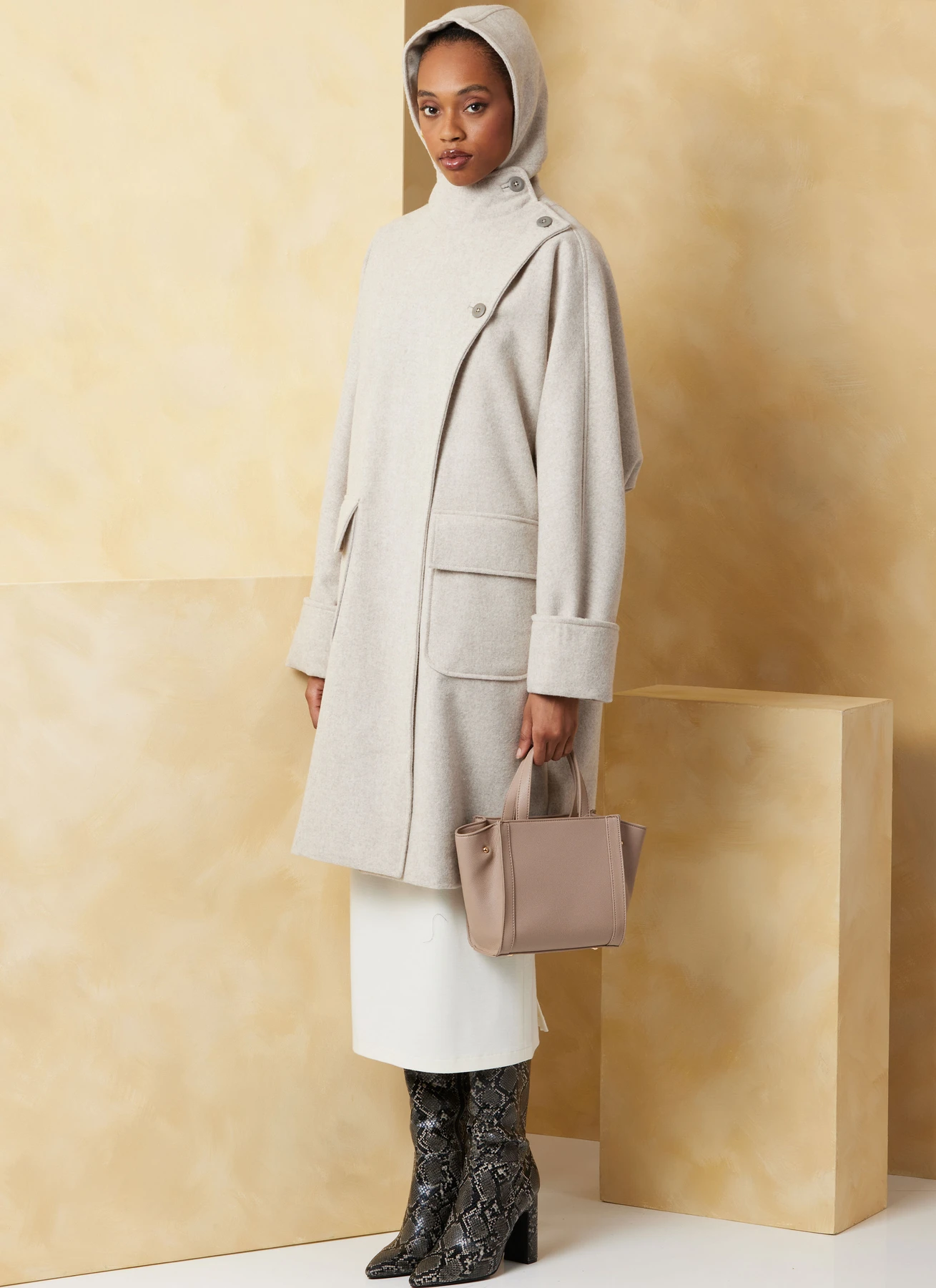 Vogue Patterns Misses' Coats (PDF) 5 Vogue Patterns Misses' Coats (PDF)