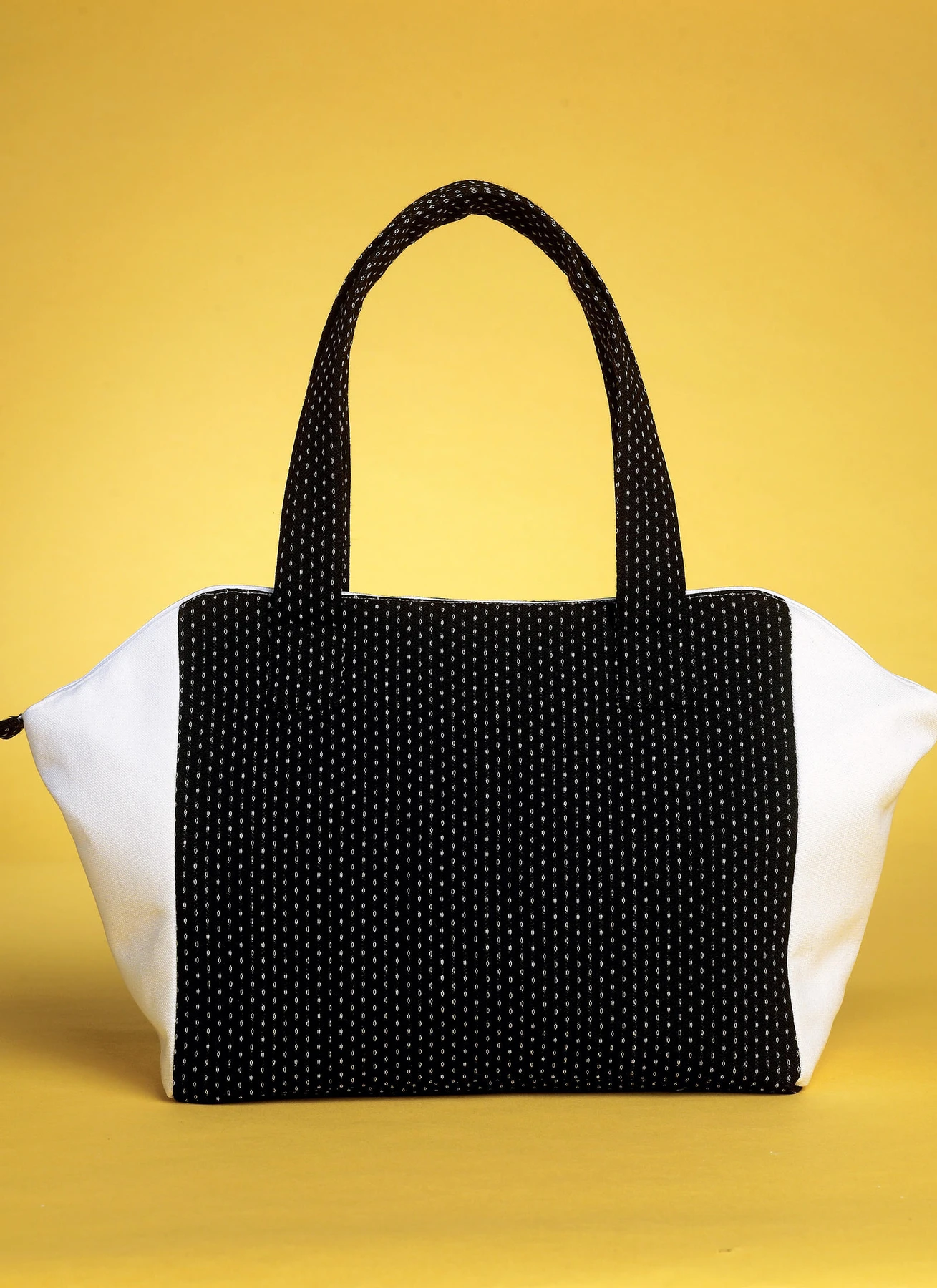 Butterick Sewing Pattern Tote Bags in Four Styles (PDF) 3 Butterick Sewing Pattern Tote Bags in Four Styles (PDF)