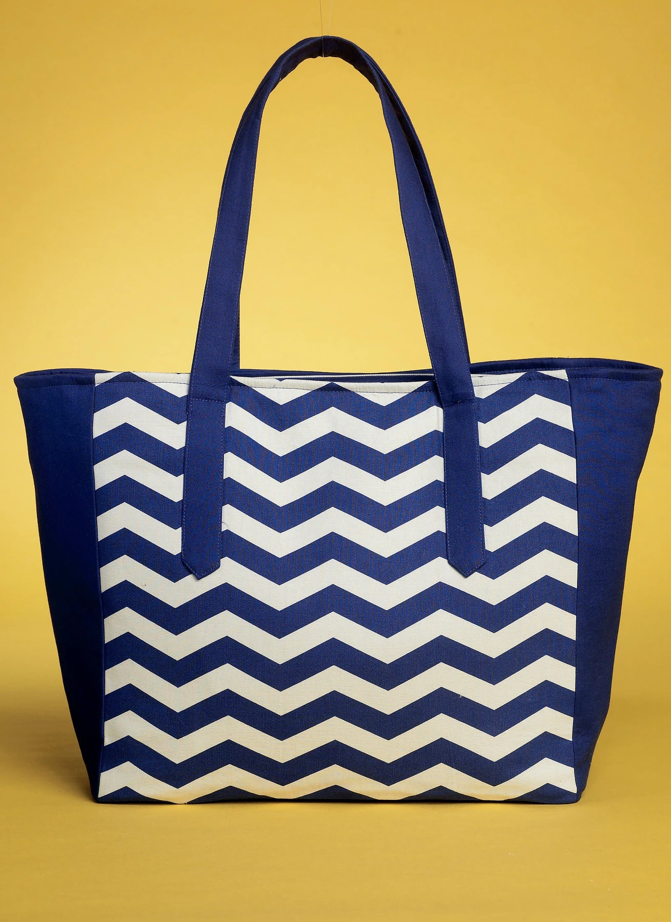 Butterick Sewing Pattern Tote Bags in Four Styles (PDF) 4 Butterick Sewing Pattern Tote Bags in Four Styles (PDF)