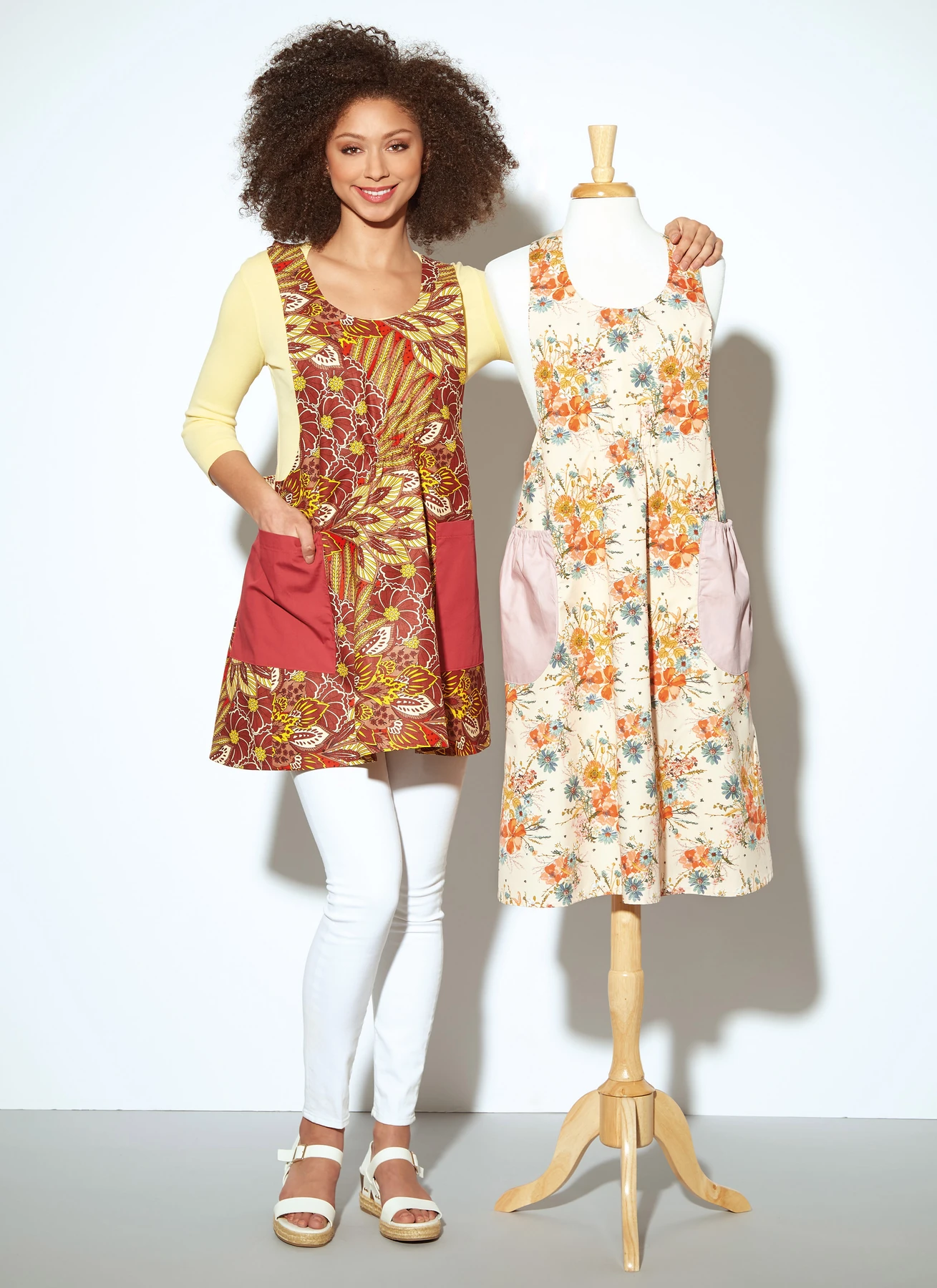 McCall's Sewing Pattern Misses' Aprons 2 McCall's Sewing Pattern Misses' Aprons