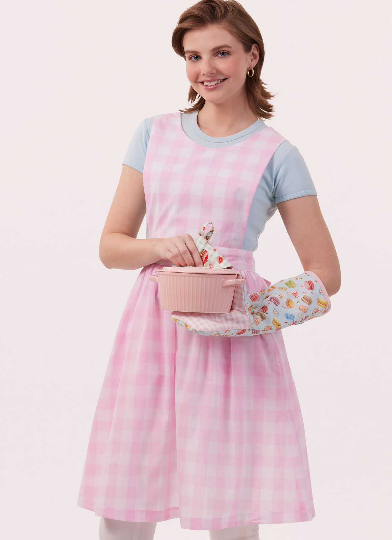 McCall's Sewing Pattern Misses' Apron and Kitchen Accessories (PDF) 2 McCall's Sewing Pattern Misses' Apron and Kitchen Accessories (PDF)