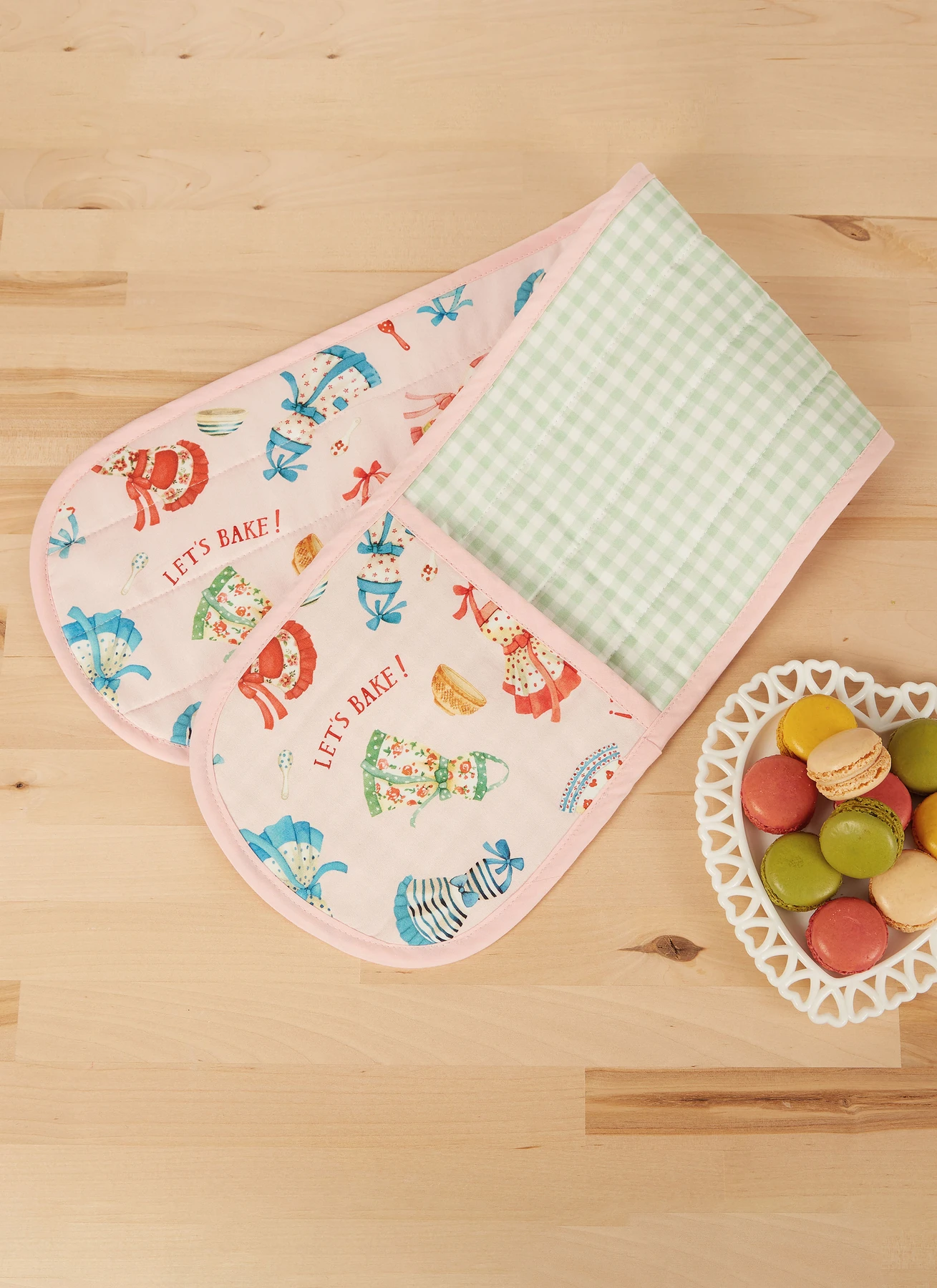 McCall's Sewing Pattern Misses' Apron and Kitchen Accessories (PDF) 4 McCall's Sewing Pattern Misses' Apron and Kitchen Accessories (PDF)