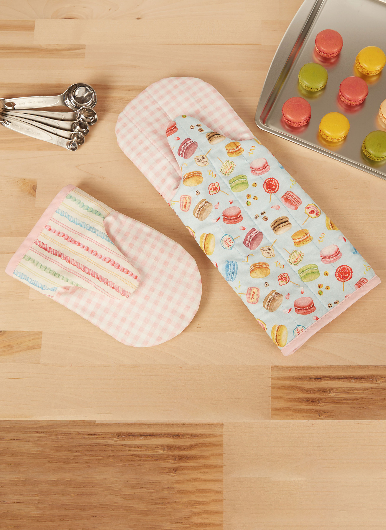 McCall's Sewing Pattern Misses' Apron and Kitchen Accessories (PDF) 5 McCall's Sewing Pattern Misses' Apron and Kitchen Accessories (PDF)