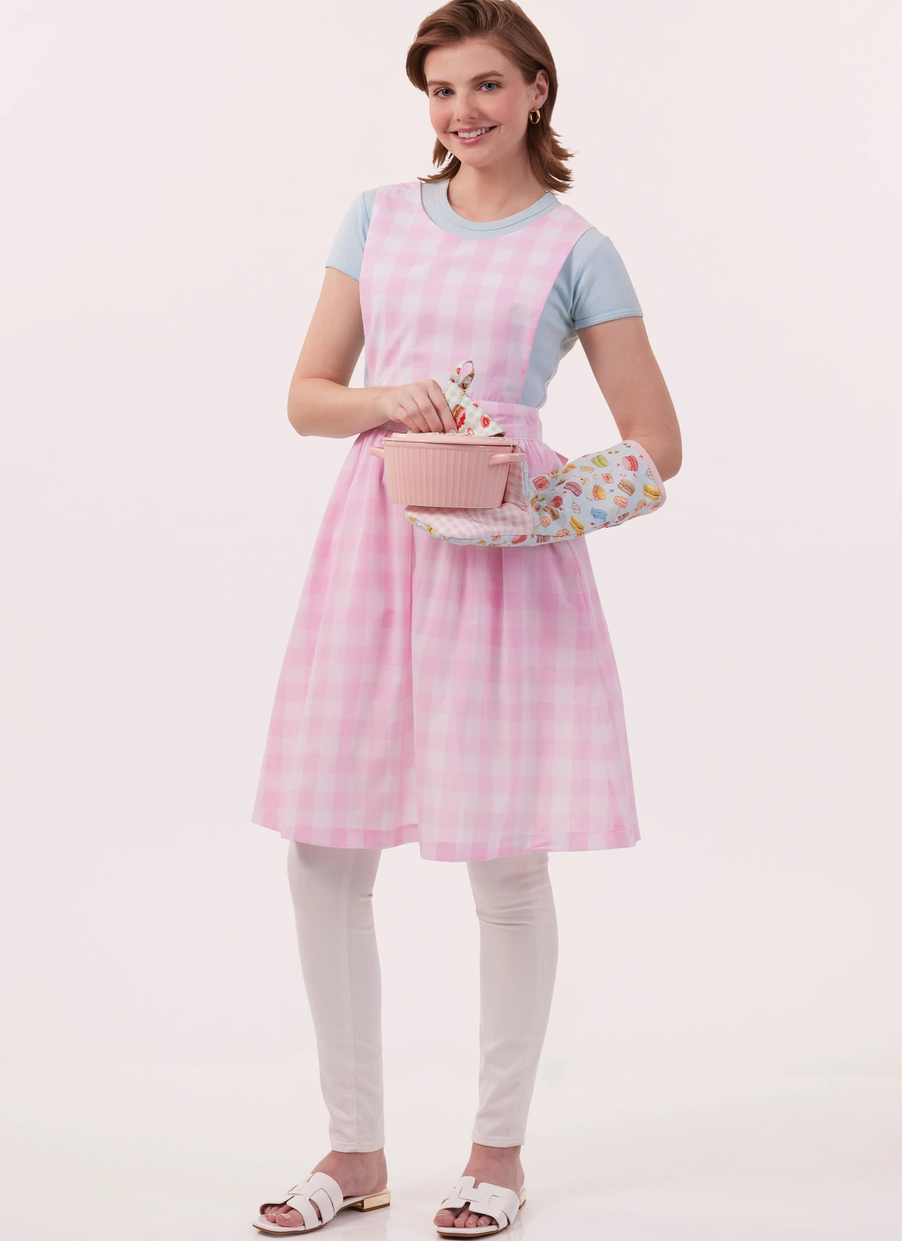 McCall's Sewing Pattern Misses' Apron and Kitchen Accessories (PDF) 7 McCall's Sewing Pattern Misses' Apron and Kitchen Accessories (PDF)