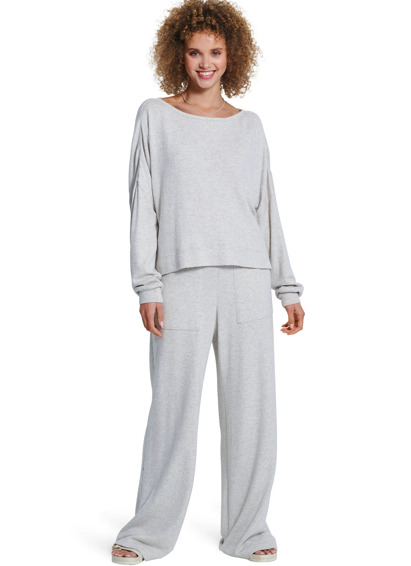 Burda Style Sewing Pattern 5853 Misses' Homewear 4 Burda Style Sewing Pattern 5853 Misses' Homewear