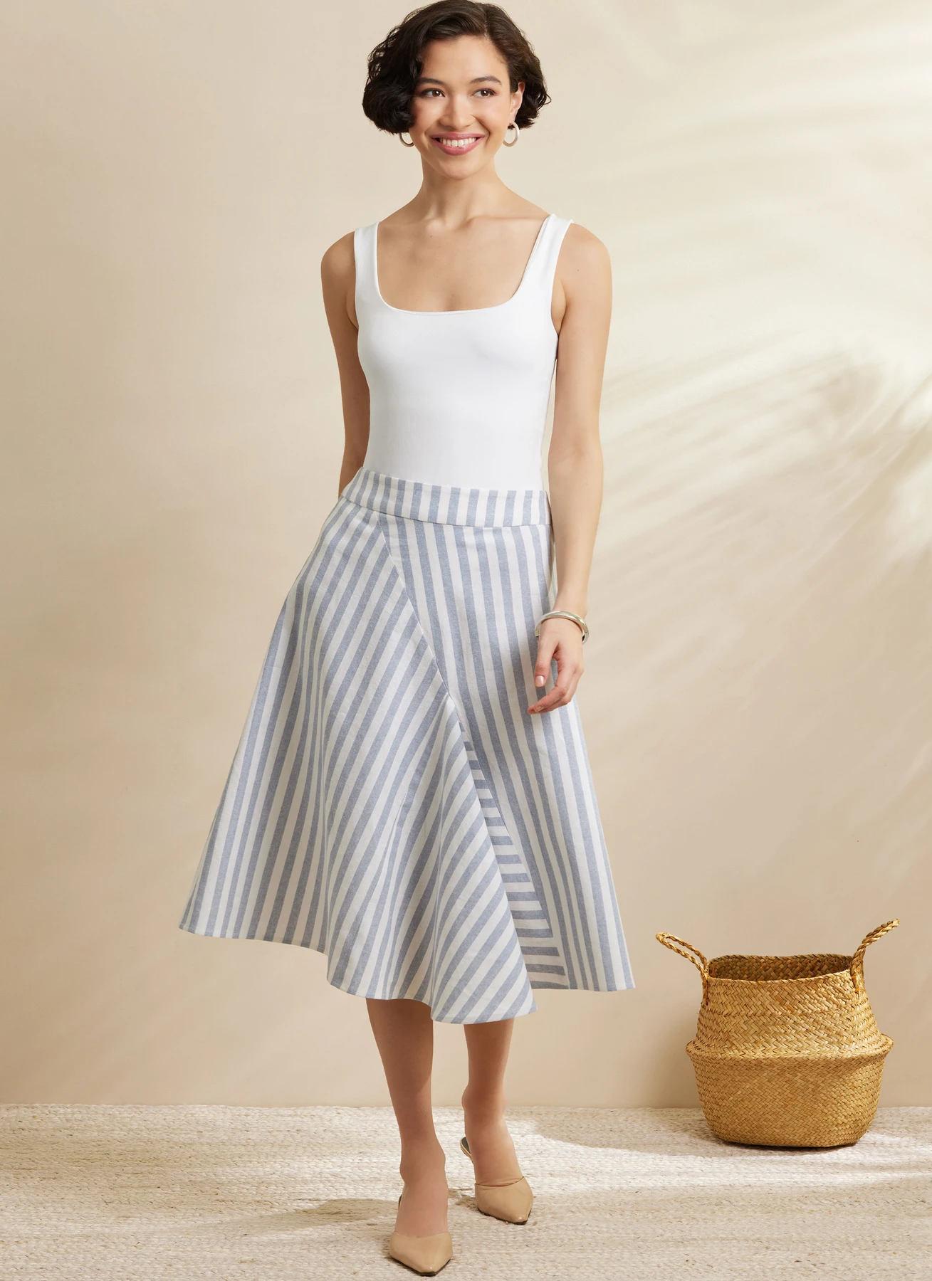 Simplicity Sewing Pattern Misses' Godet Skirt in Two Lengths (PDF) 2 Simplicity Sewing Pattern Misses' Godet Skirt in Two Lengths (PDF)