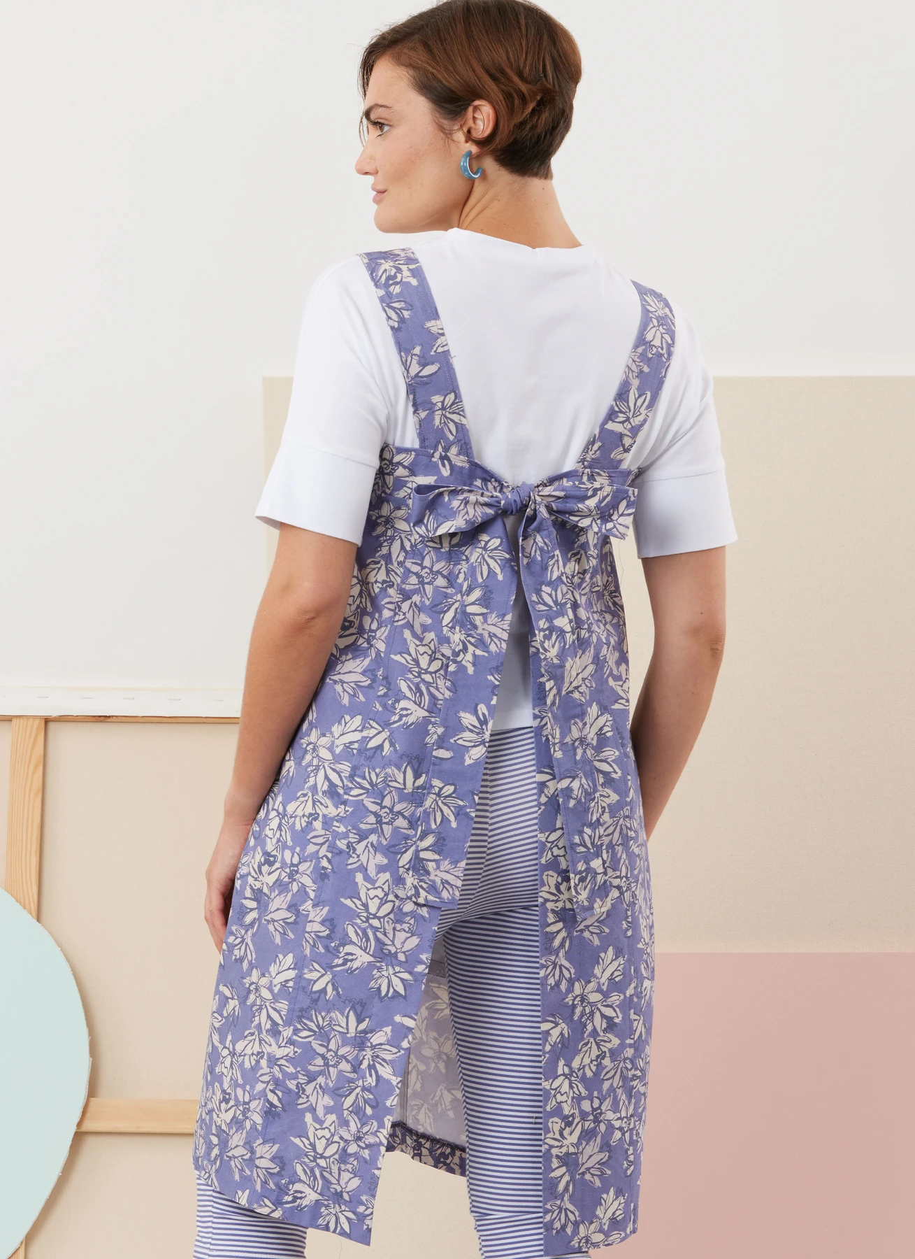 Simplicity Sewing Pattern Misses' Tops, Pants and Apron Dresses by Elaine Heigl Designs 10 Simplicity Sewing Pattern Misses' Tops, Pants and Apron Dresses by Elaine Heigl Designs