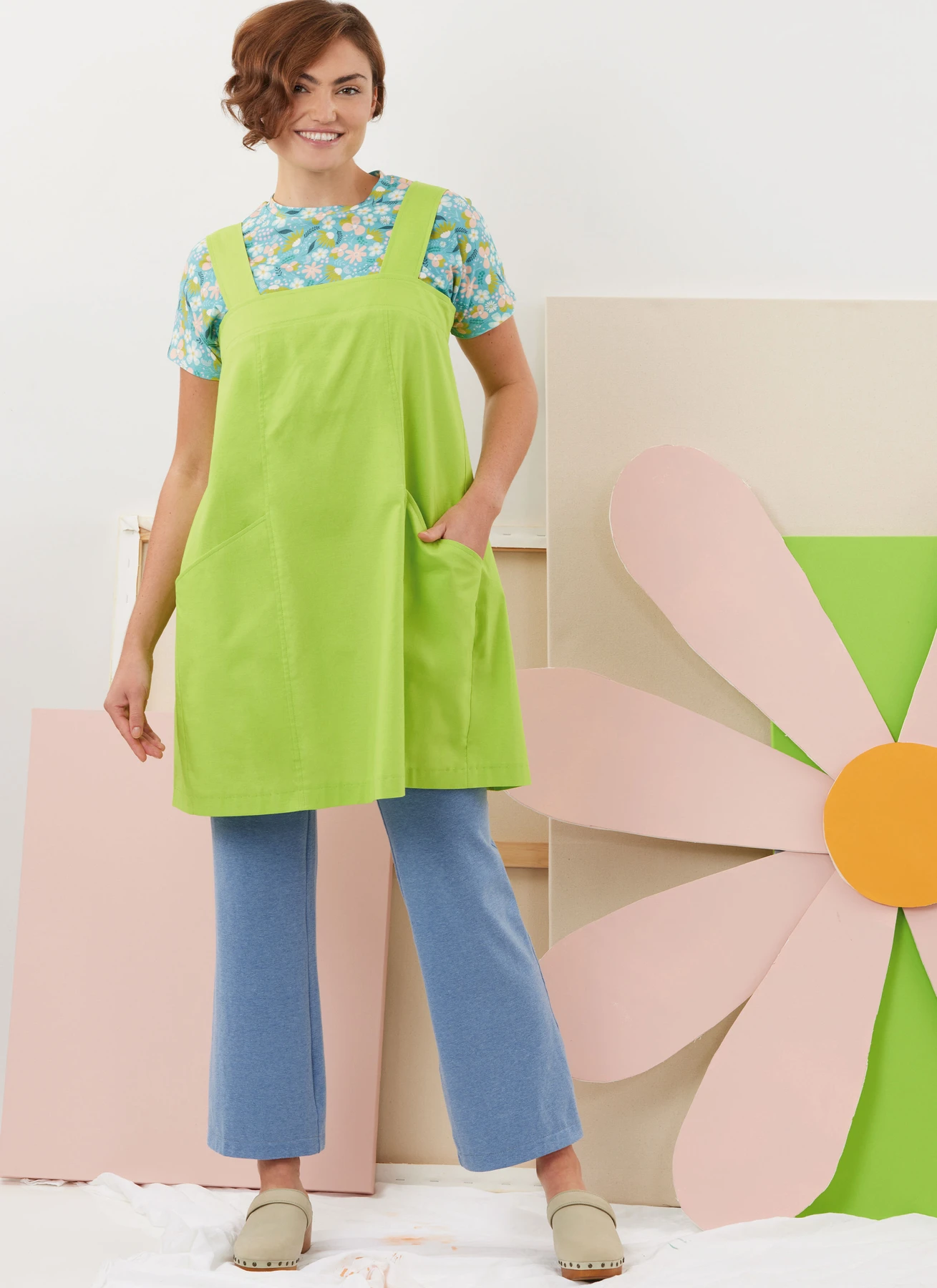 Simplicity Sewing Pattern Misses' Tops, Pants and Apron Dresses by Elaine Heigl Designs 6 Simplicity Sewing Pattern Misses' Tops, Pants and Apron Dresses by Elaine Heigl Designs
