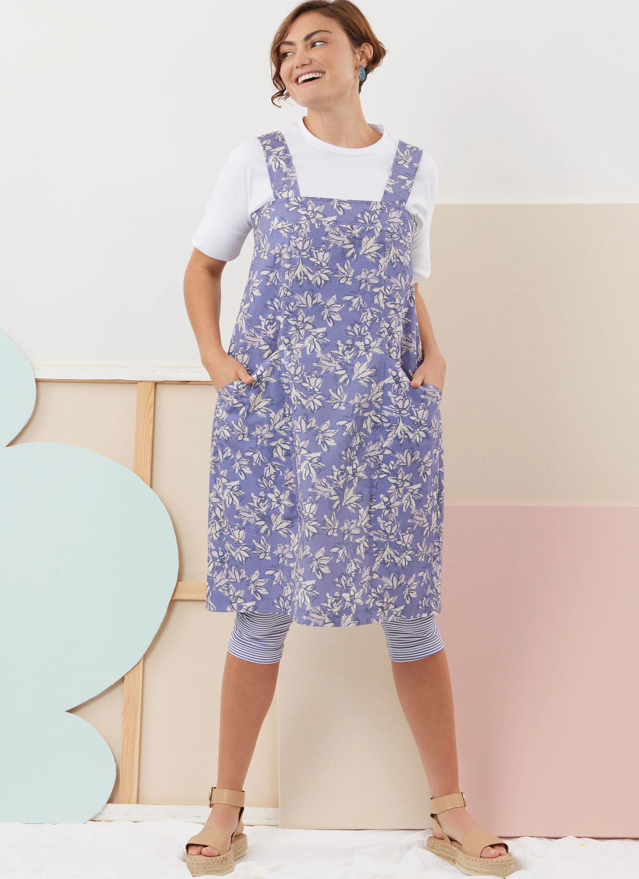 Simplicity Sewing Pattern Misses' Tops, Pants and Apron Dresses by Elaine Heigl Designs 7 Simplicity Sewing Pattern Misses' Tops, Pants and Apron Dresses by Elaine Heigl Designs