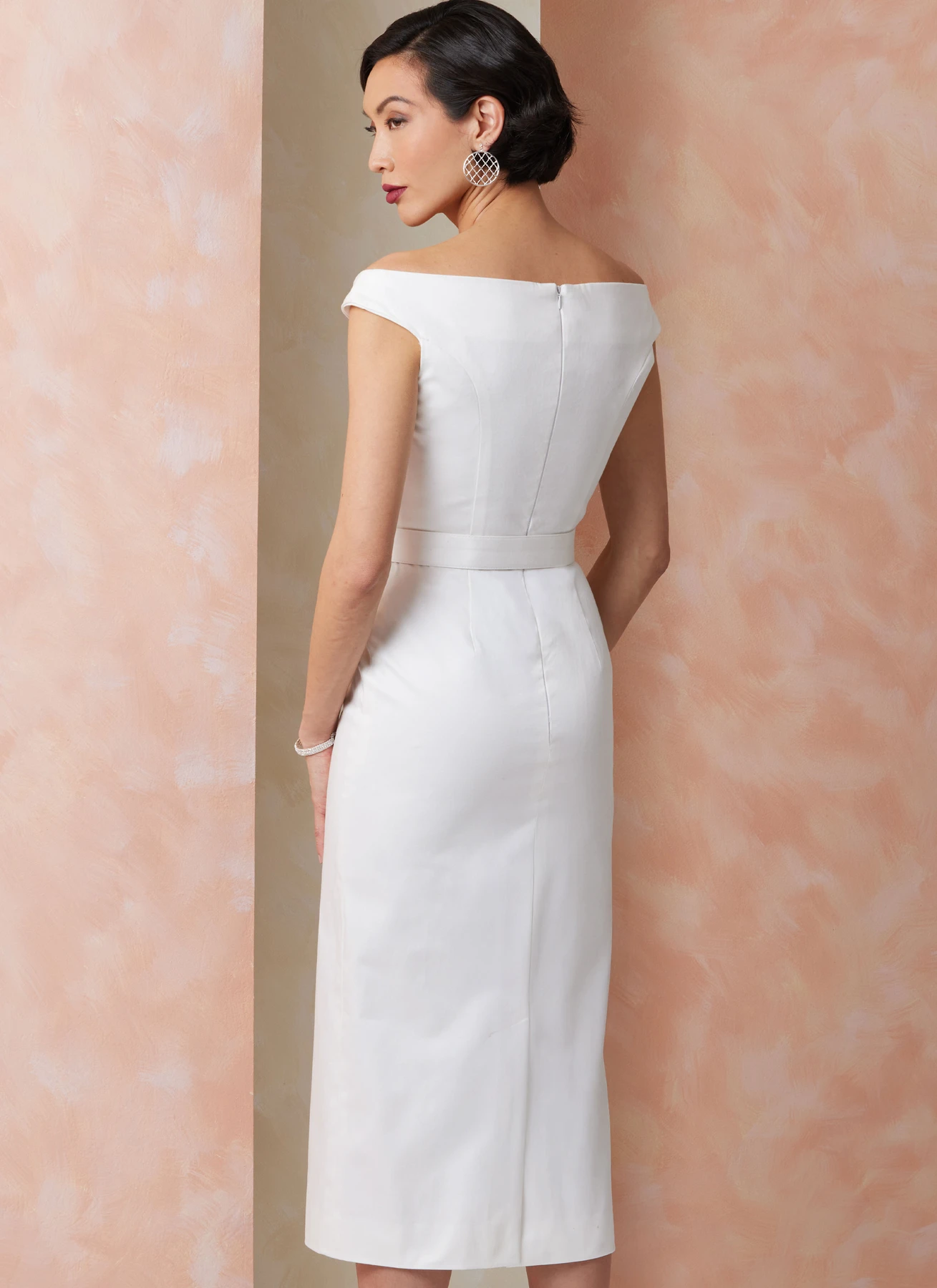 Vogue Patterns Misses' Dress with Petite Lines and Belt (PDF) 6 Vogue Patterns Misses' Dress with Petite Lines and Belt (PDF)