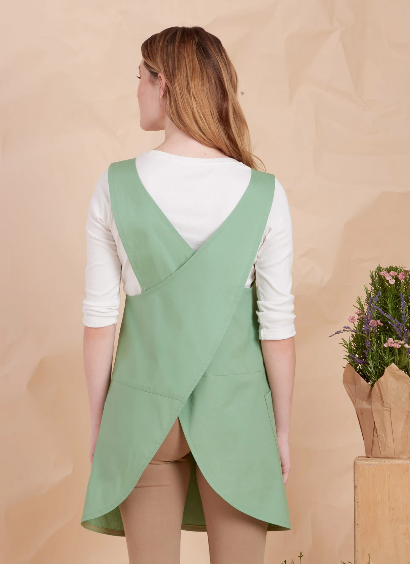 Simplicity Sewing Pattern Misses' Aprons 7 Simplicity Sewing Pattern Misses' Aprons