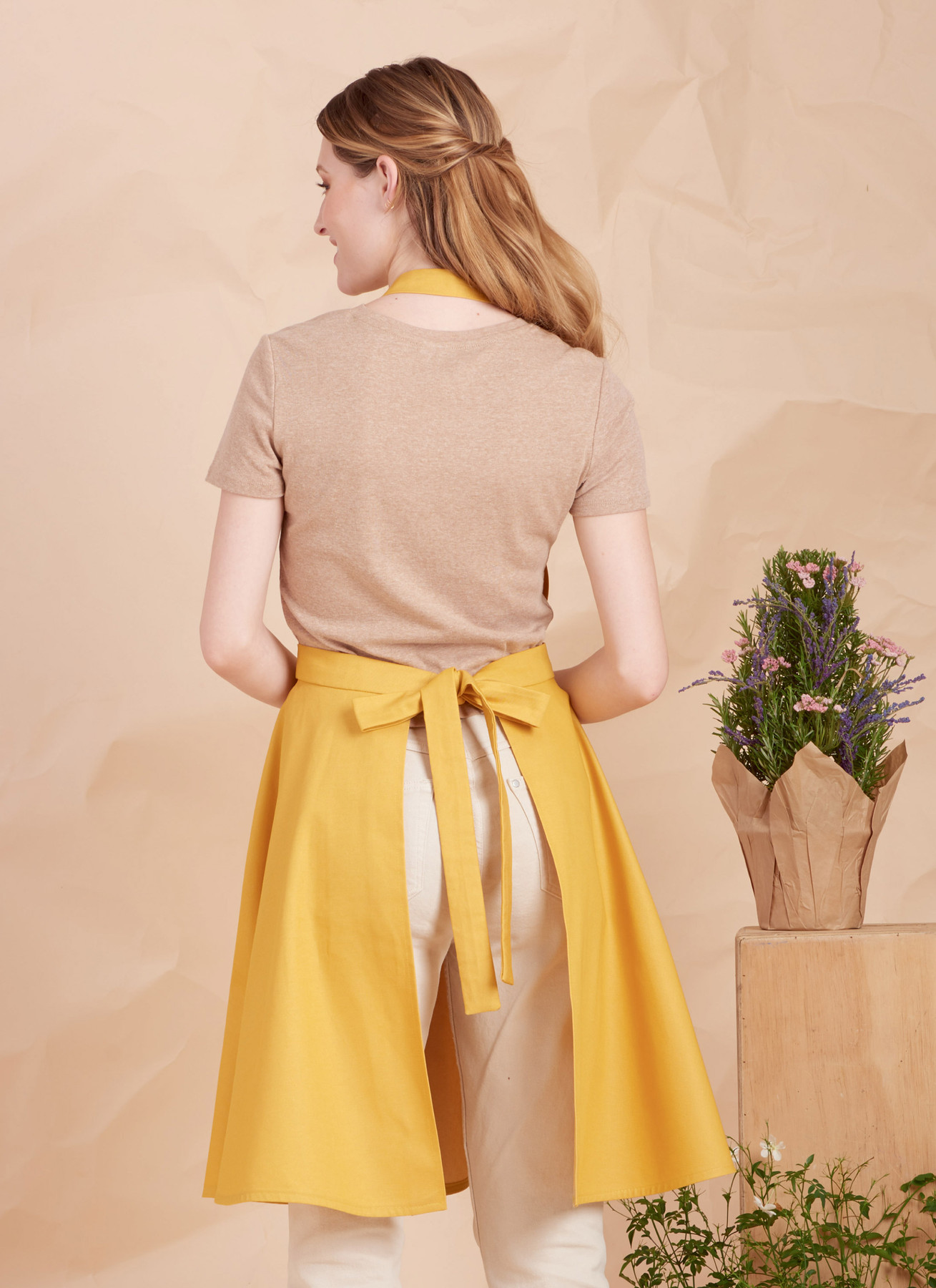 Simplicity Sewing Pattern Misses' Aprons 8 Simplicity Sewing Pattern Misses' Aprons