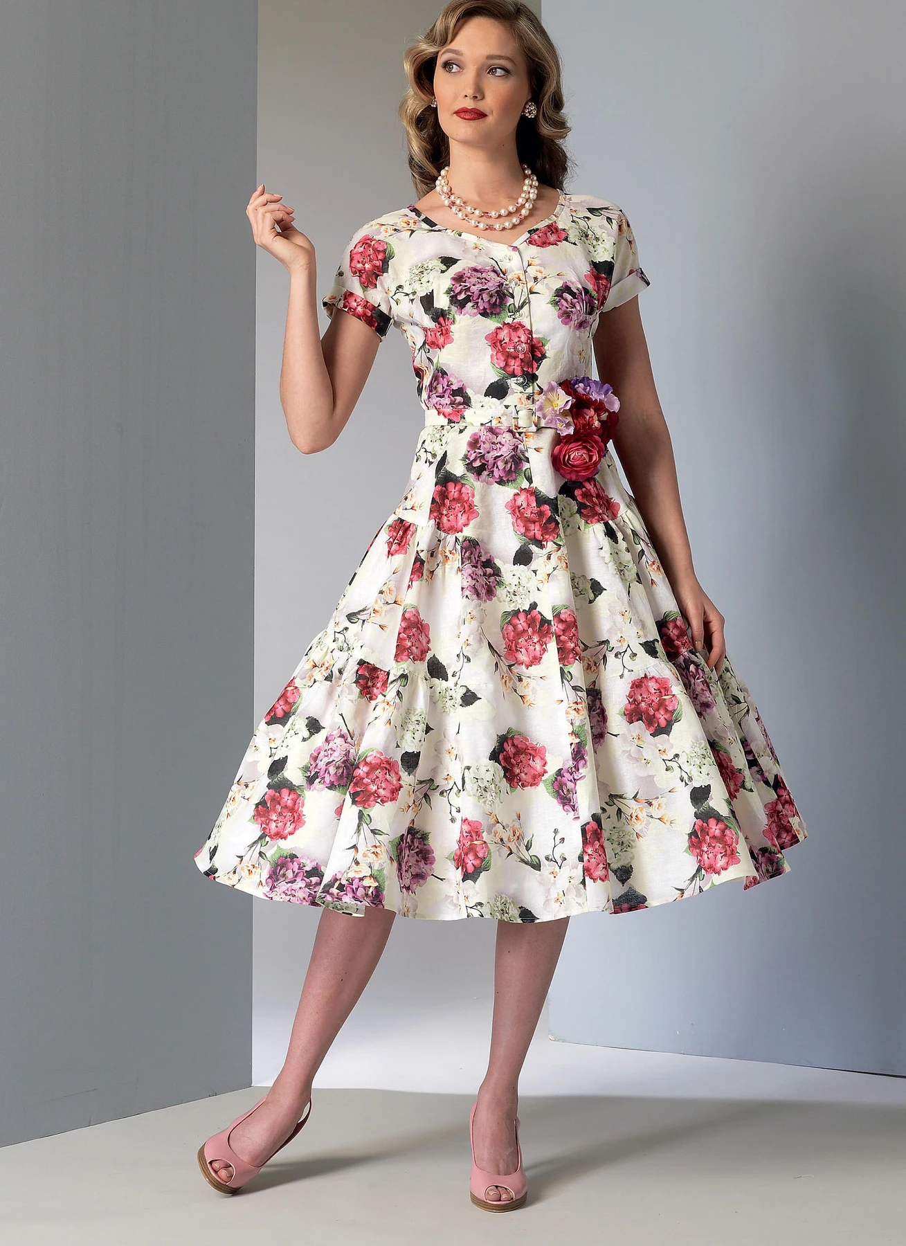 Vogue Patterns 1950s Misses' Tiered and Ruffled Dress and Belt 7 Vogue Patterns 1950s Misses' Tiered and Ruffled Dress and Belt