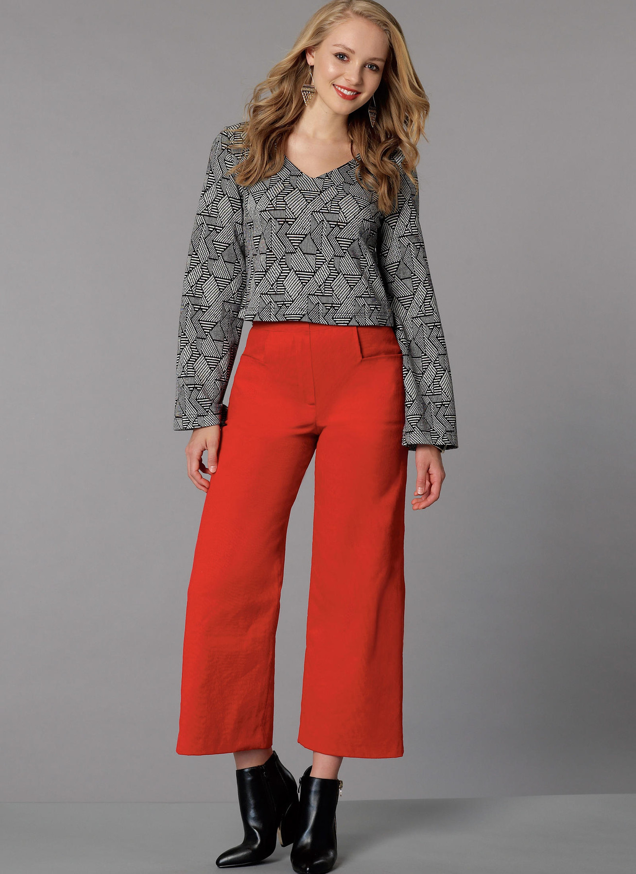 McCall's Sewing Pattern Misses' V-Neck Top and Cropped, Wide-Leg Pant (PDF) 2 McCall's Sewing Pattern Misses' V-Neck Top and Cropped, Wide-Leg Pant (PDF)