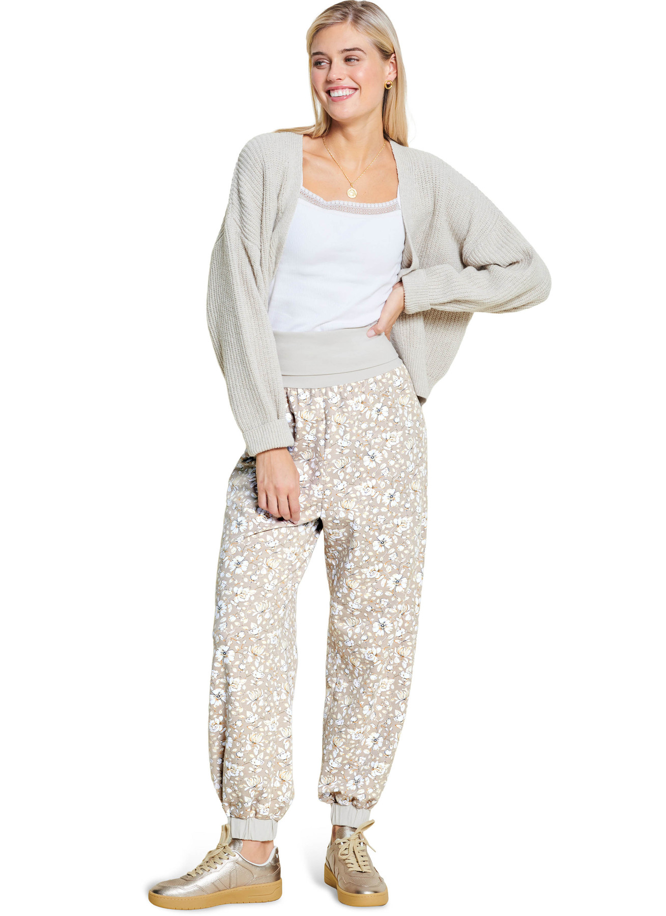 Burda Style Pattern 5591 Misses' Pants and Shorts 4 Burda Style Pattern 5591 Misses' Pants and Shorts