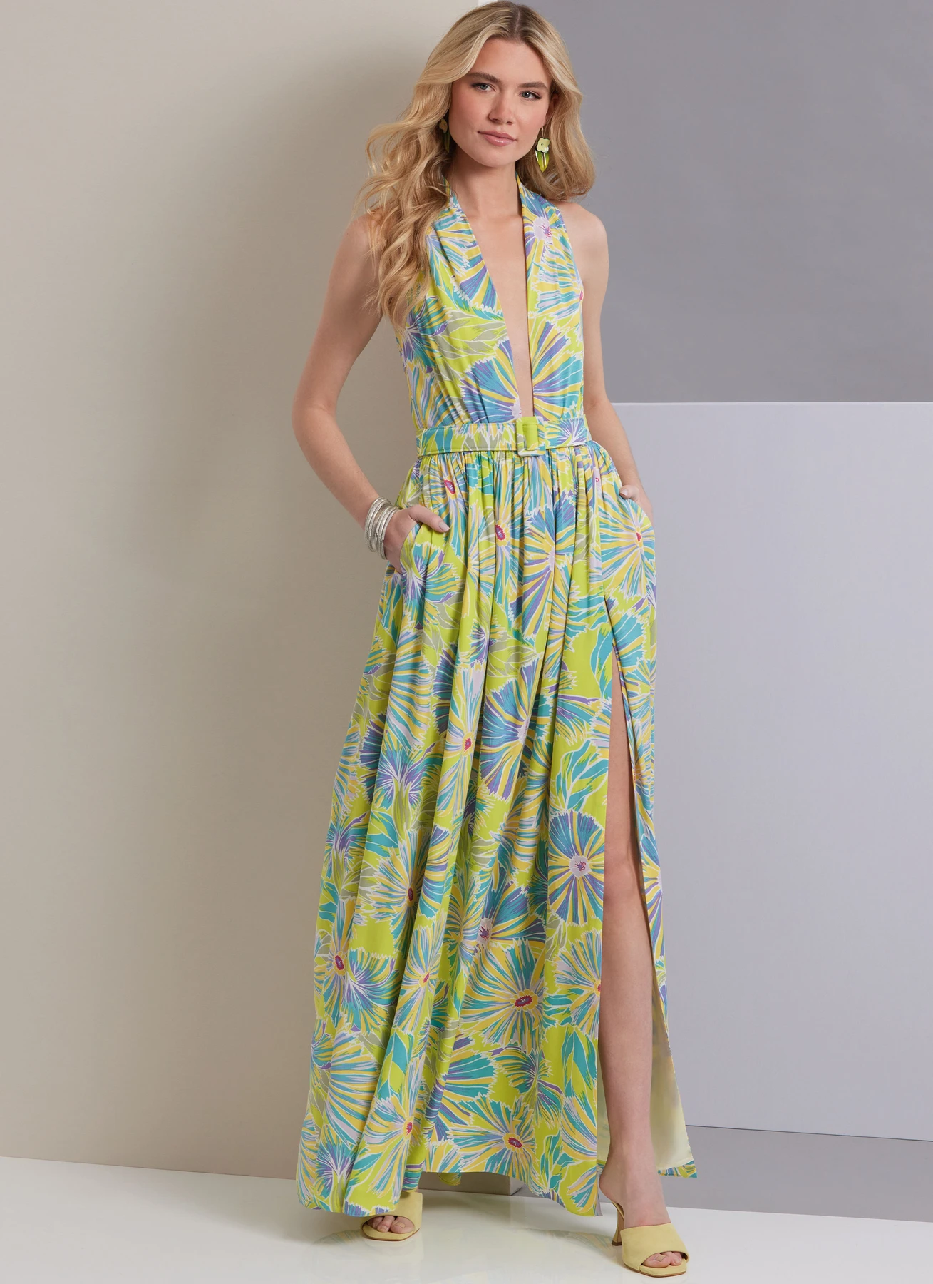 Vogue Patterns Misses' Dress In Two Lengths and Belt 3 Vogue Patterns Misses' Dress In Two Lengths and Belt