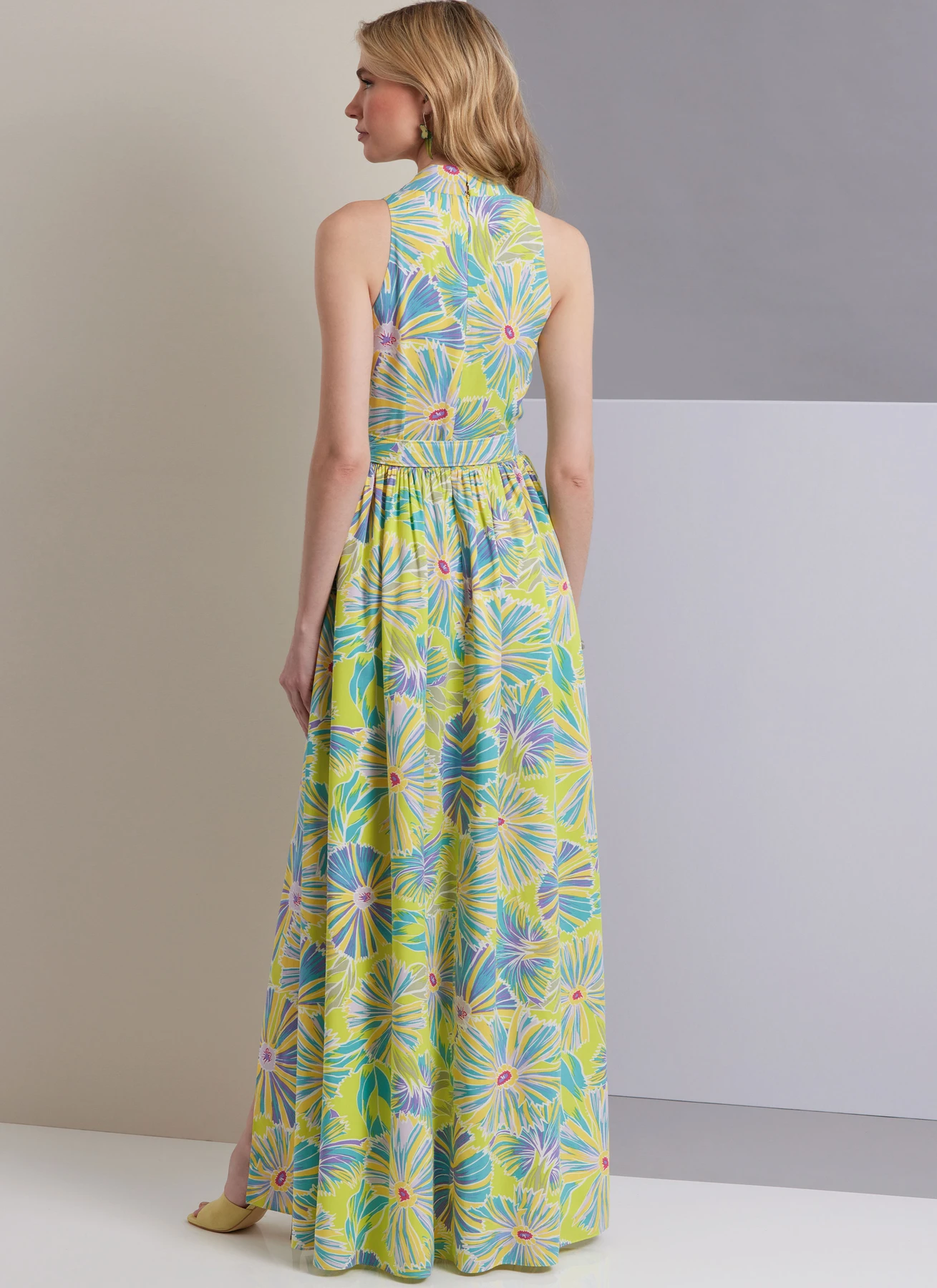 Vogue Patterns Misses' Dress In Two Lengths and Belt 5 Vogue Patterns Misses' Dress In Two Lengths and Belt