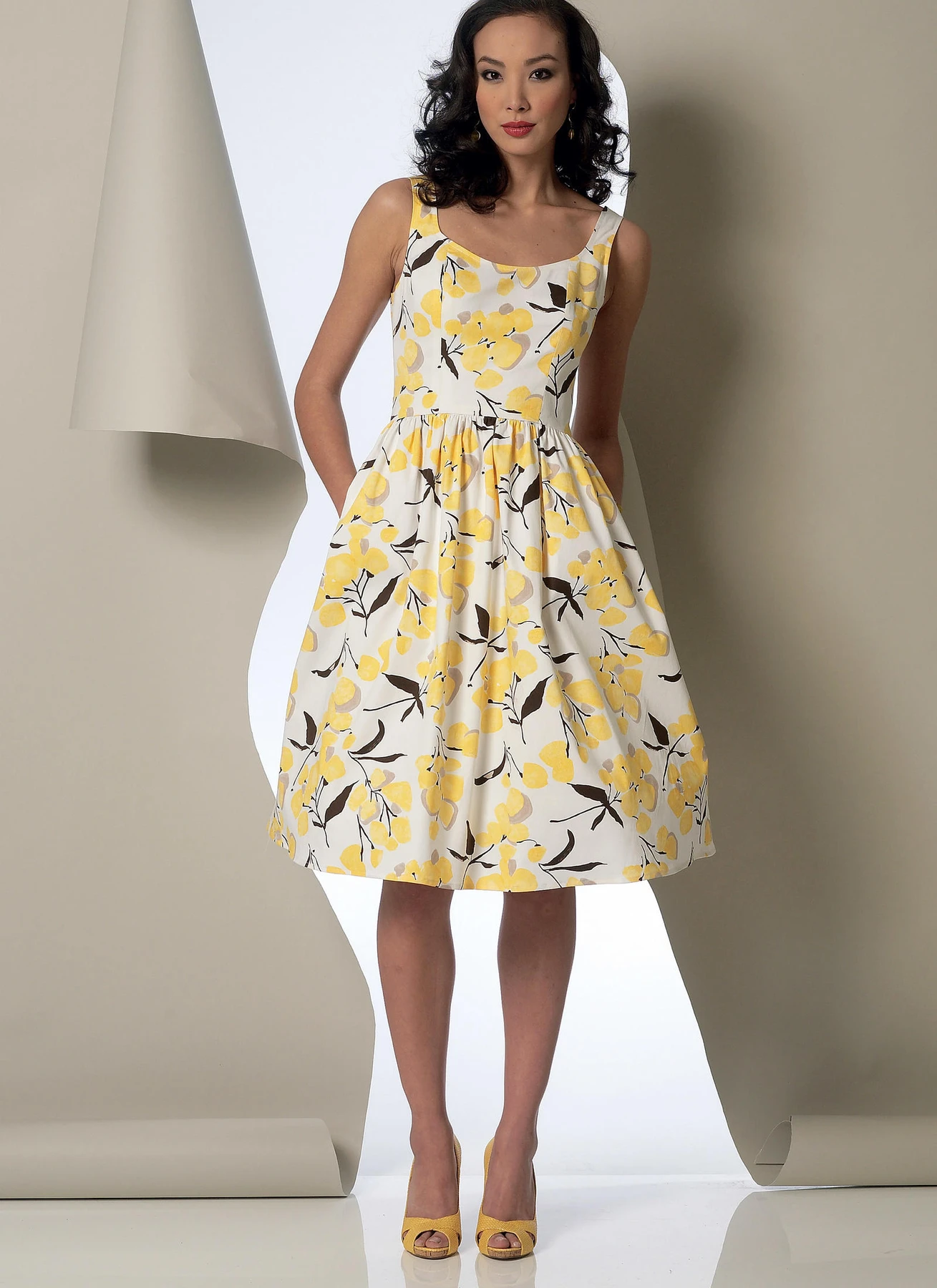 Vogue Patterns Misses' Sleeveless Gathered-Waist Dresses 6 Vogue Patterns Misses' Sleeveless Gathered-Waist Dresses