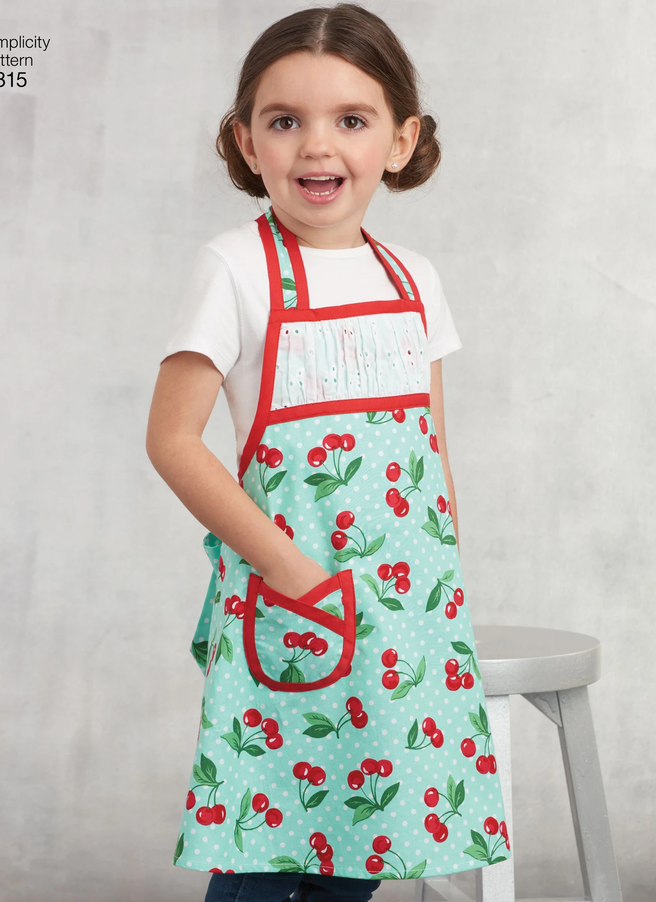 Simplicity Sewing Pattern Children's & Misses' Aprons 5 Simplicity Sewing Pattern Children's & Misses' Aprons