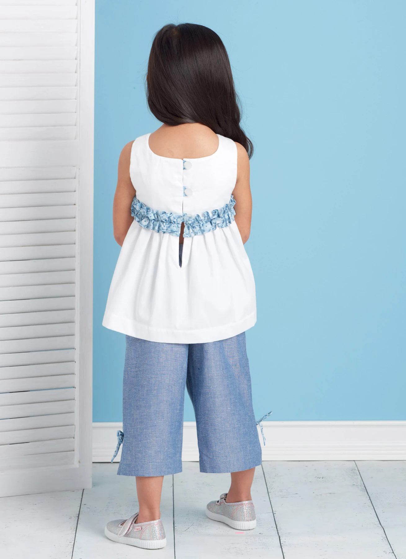 Simplicity Sewing Pattern Children's Dress, Top, Pants, Purses and Headband 10 Simplicity Sewing Pattern Children's Dress, Top, Pants, Purses and Headband