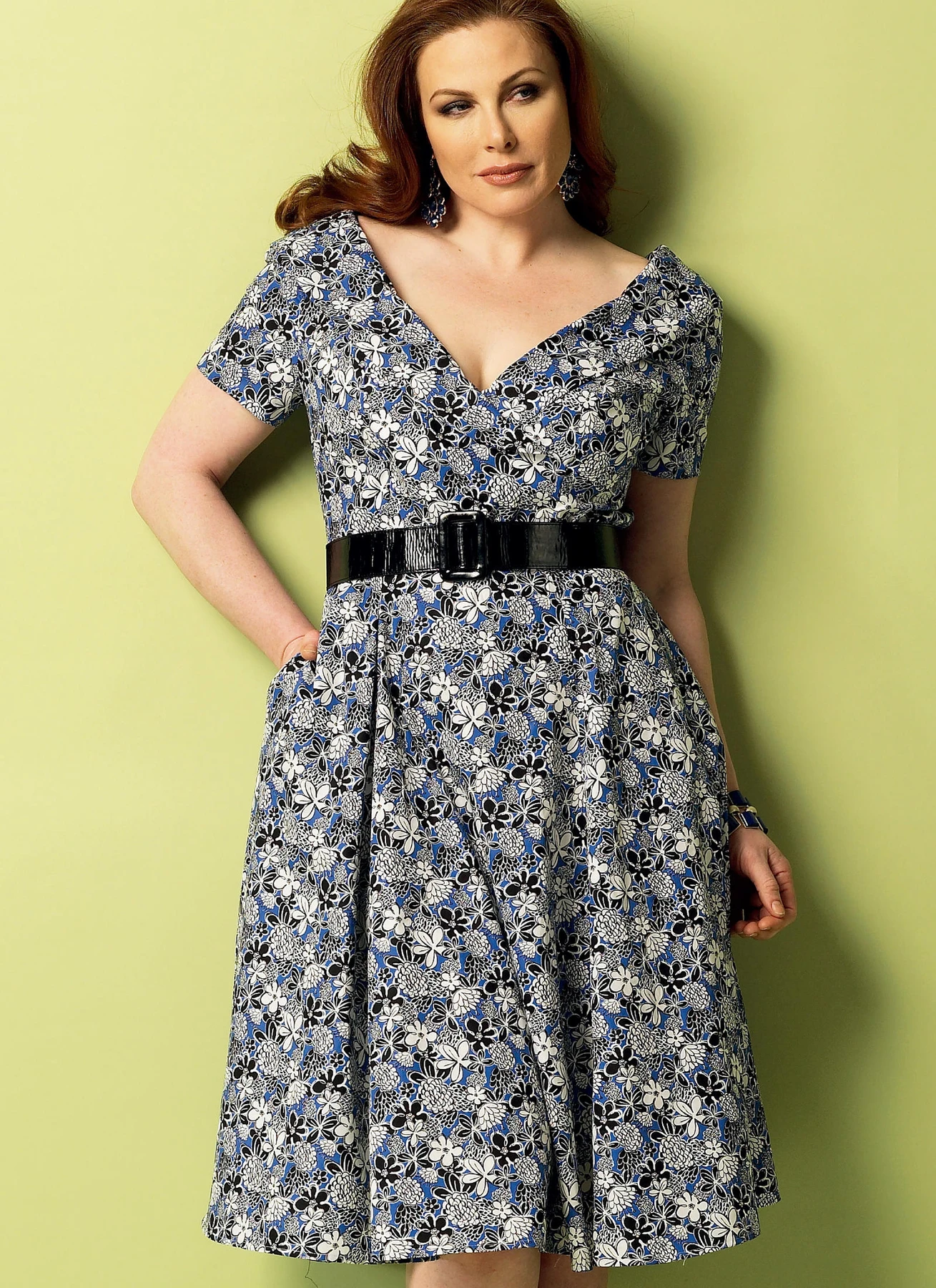 Butterick Sewing Pattern Misses'/Misses' Petite/Women's/Women's Petite Shawl Collar Dresses (PDF) 2 Butterick Sewing Pattern Misses'/Misses' Petite/Women's/Women's Petite Shawl Collar Dresses (PDF)