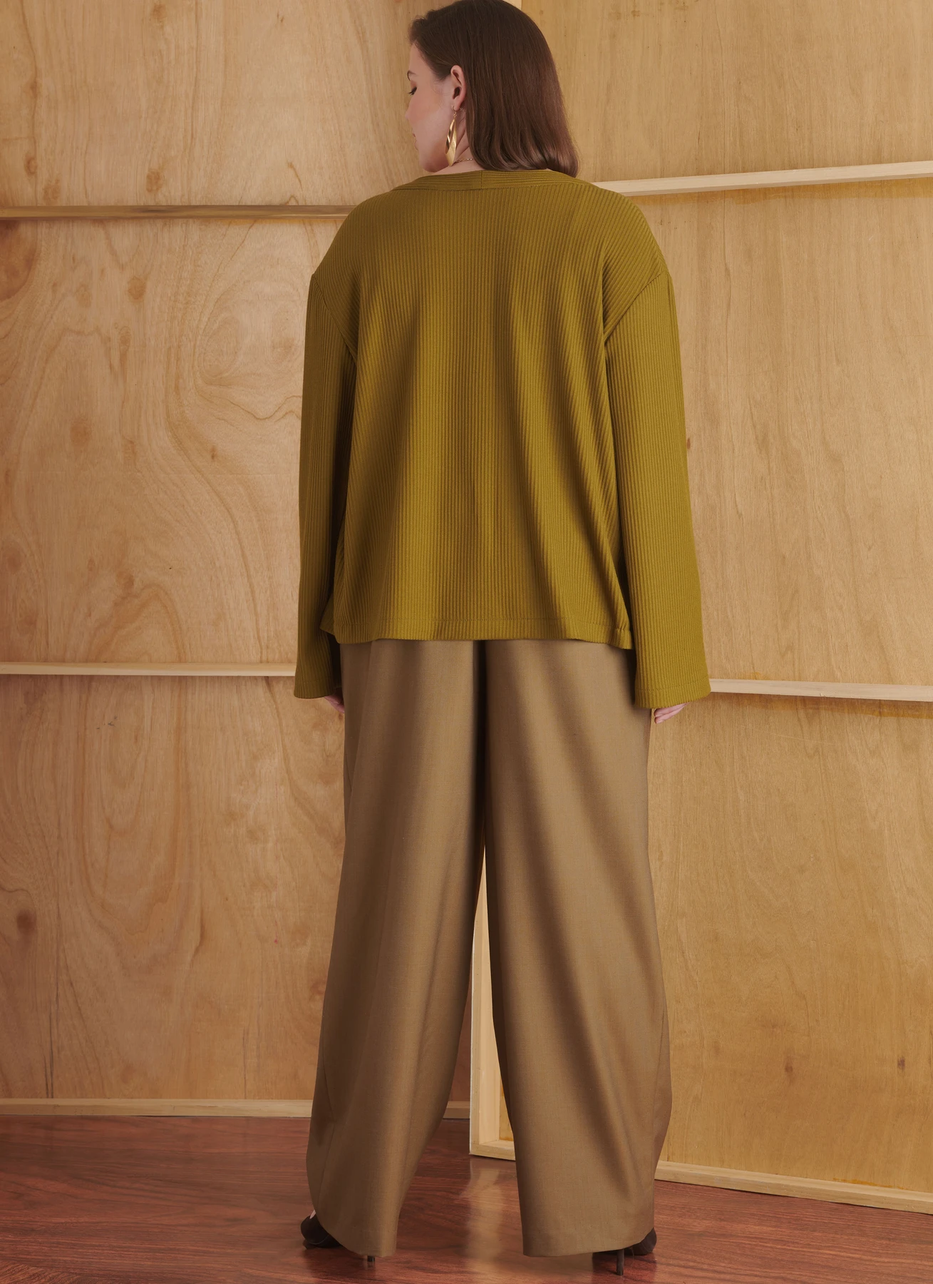 Simplicity Sewing Pattern Women's Pants in Two Lengths, Camisole and Cardigan (PDF) 8 Simplicity Sewing Pattern Women's Pants in Two Lengths, Camisole and Cardigan (PDF)