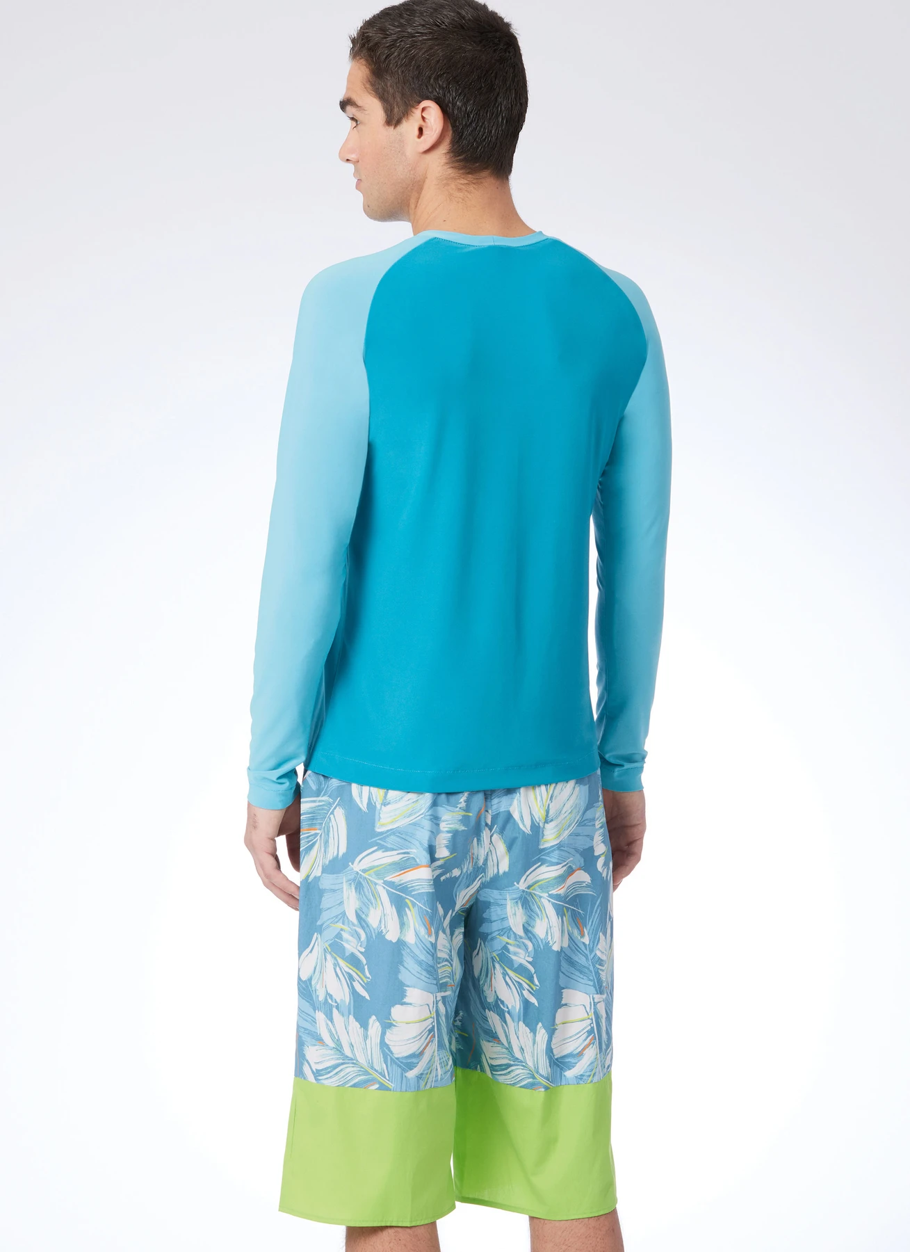 McCall's Sewing Pattern Men's Rashguards and Shorts 6 McCall's Sewing Pattern Men's Rashguards and Shorts