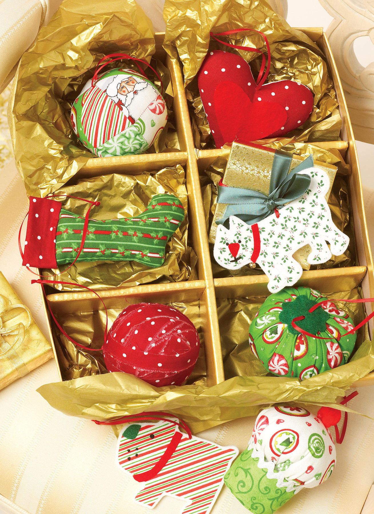 McCall's Sewing Pattern Ornaments, Wreath, Tree Skirt and Stocking 9 McCall's Sewing Pattern Ornaments, Wreath, Tree Skirt and Stocking