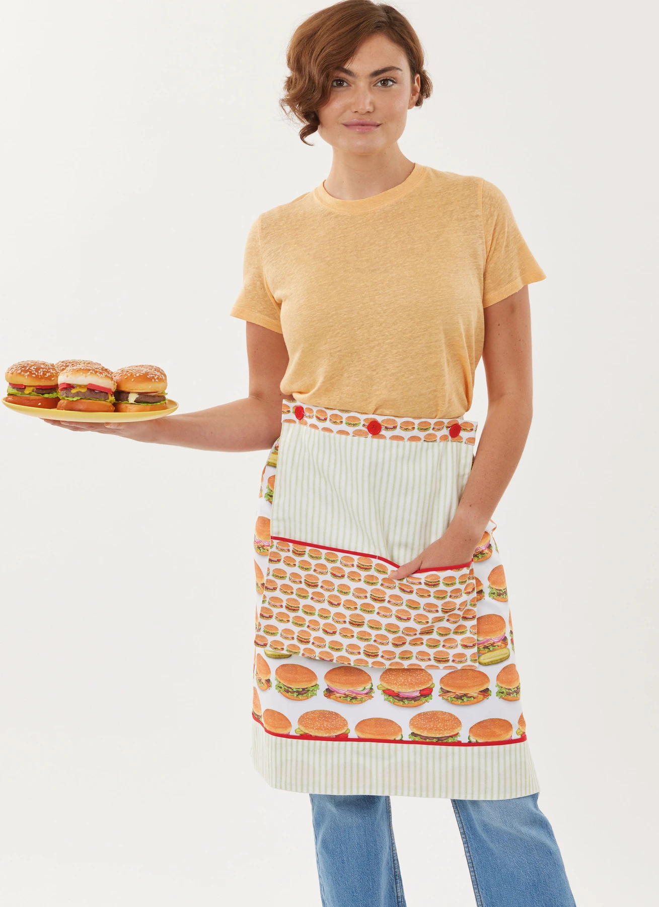 Simplicity Sewing Pattern Aprons in Sizes S-M-L and Kitchen Accessories by Carla Reiss (PDF) 5 Simplicity Sewing Pattern Aprons in Sizes S-M-L and Kitchen Accessories by Carla Reiss (PDF)