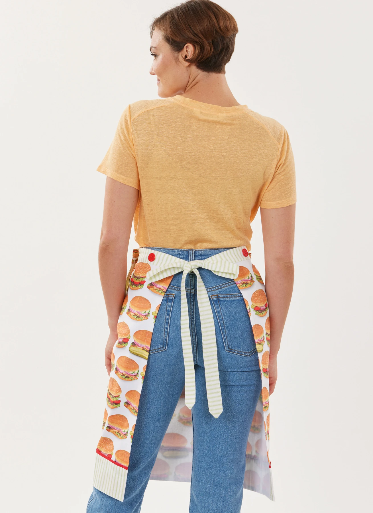 Simplicity Sewing Pattern Aprons in Sizes S-M-L and Kitchen Accessories by Carla Reiss (PDF) 7 Simplicity Sewing Pattern Aprons in Sizes S-M-L and Kitchen Accessories by Carla Reiss (PDF)