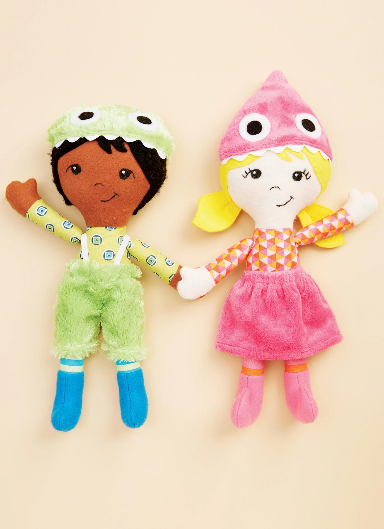 McCall's Sewing Pattern Dolls (PDF) 4 McCall's Sewing Pattern Dolls (PDF)