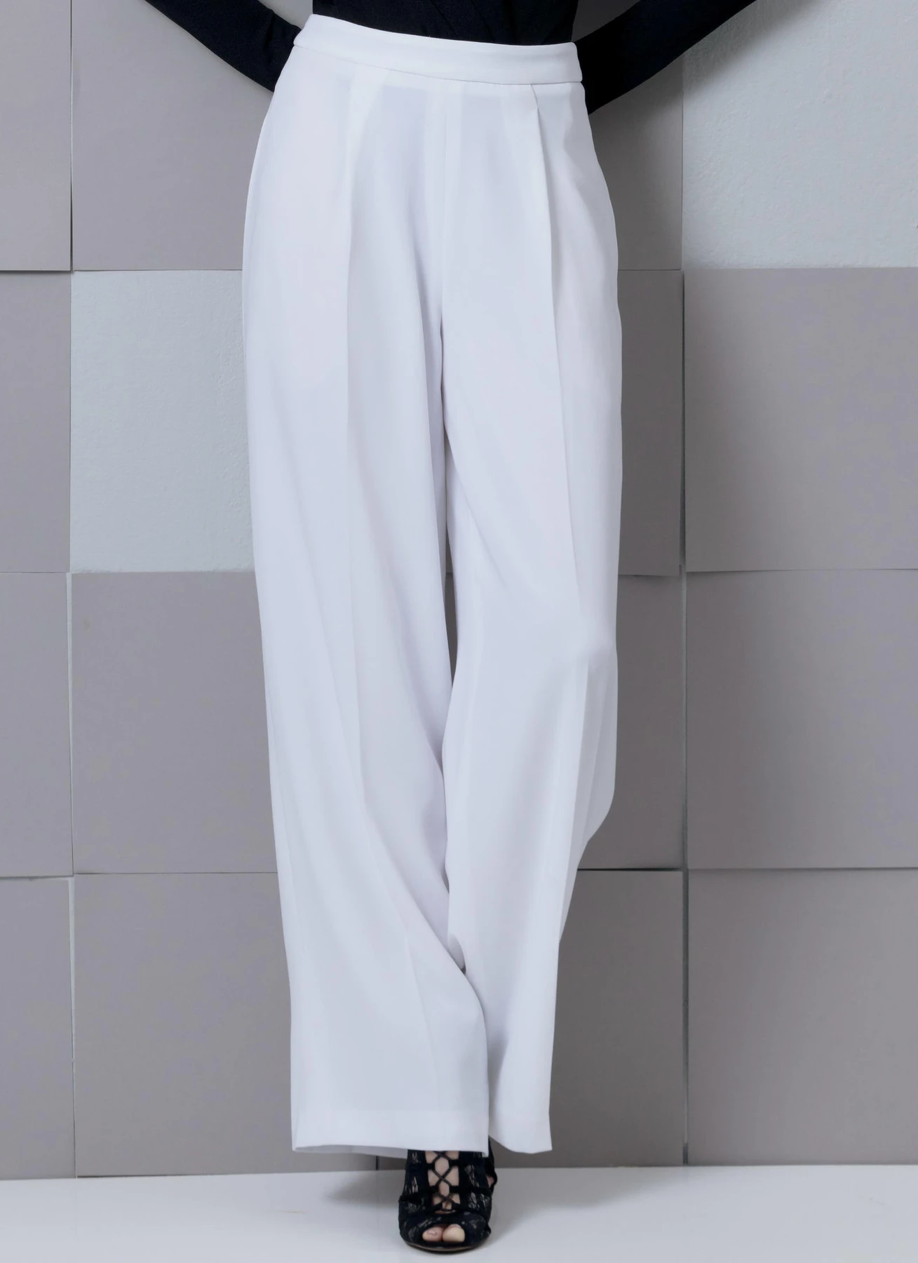 Vogue Patterns Misses' Pants 7 Vogue Patterns Misses' Pants