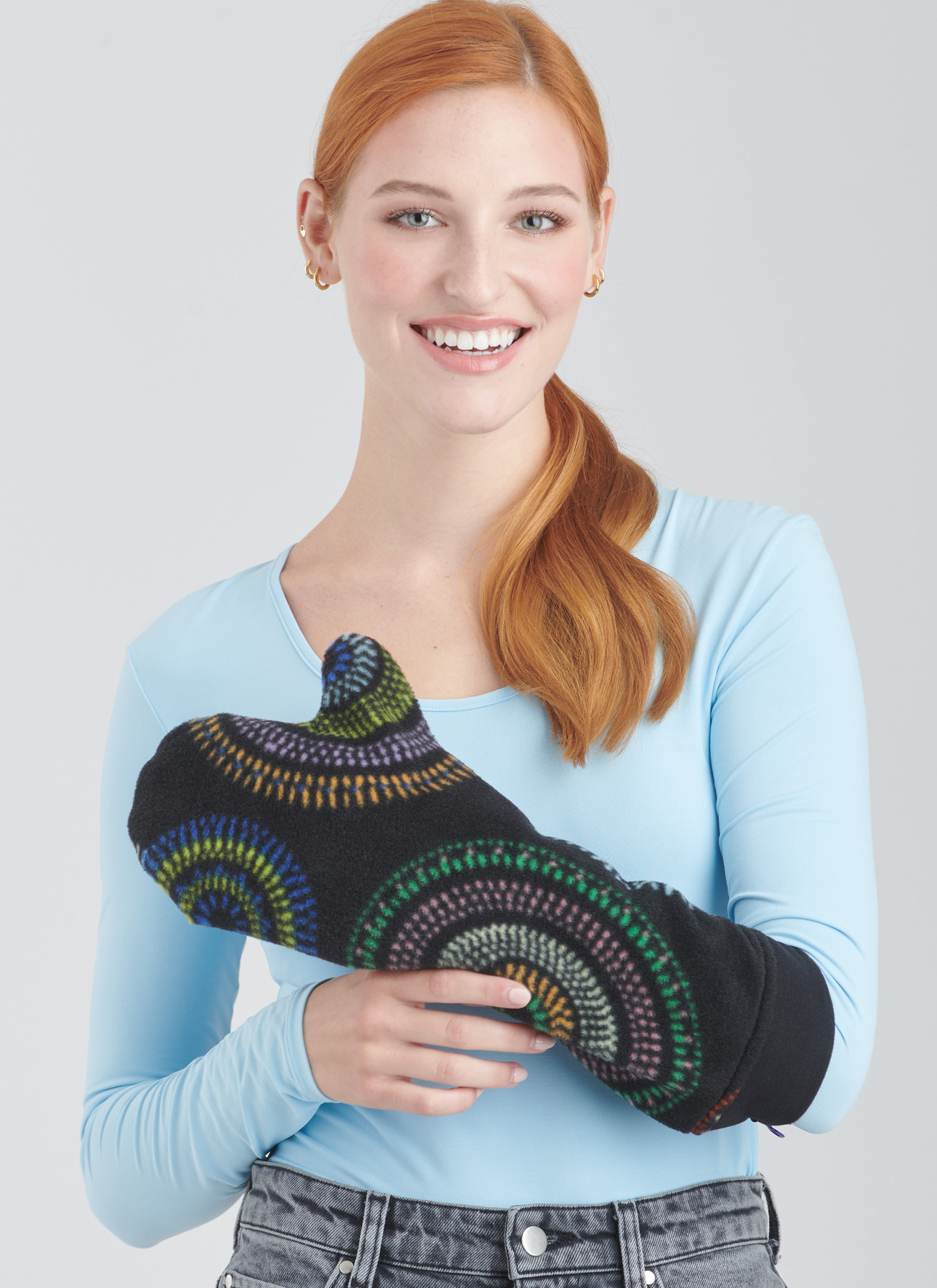 Simplicity Sewing Pattern Wrap, Sleeves and Mitt in Two Sizes and Sling By Carla Reiss Design (PDF) 4 Simplicity Sewing Pattern Wrap, Sleeves and Mitt in Two Sizes and Sling By Carla Reiss Design (PDF)