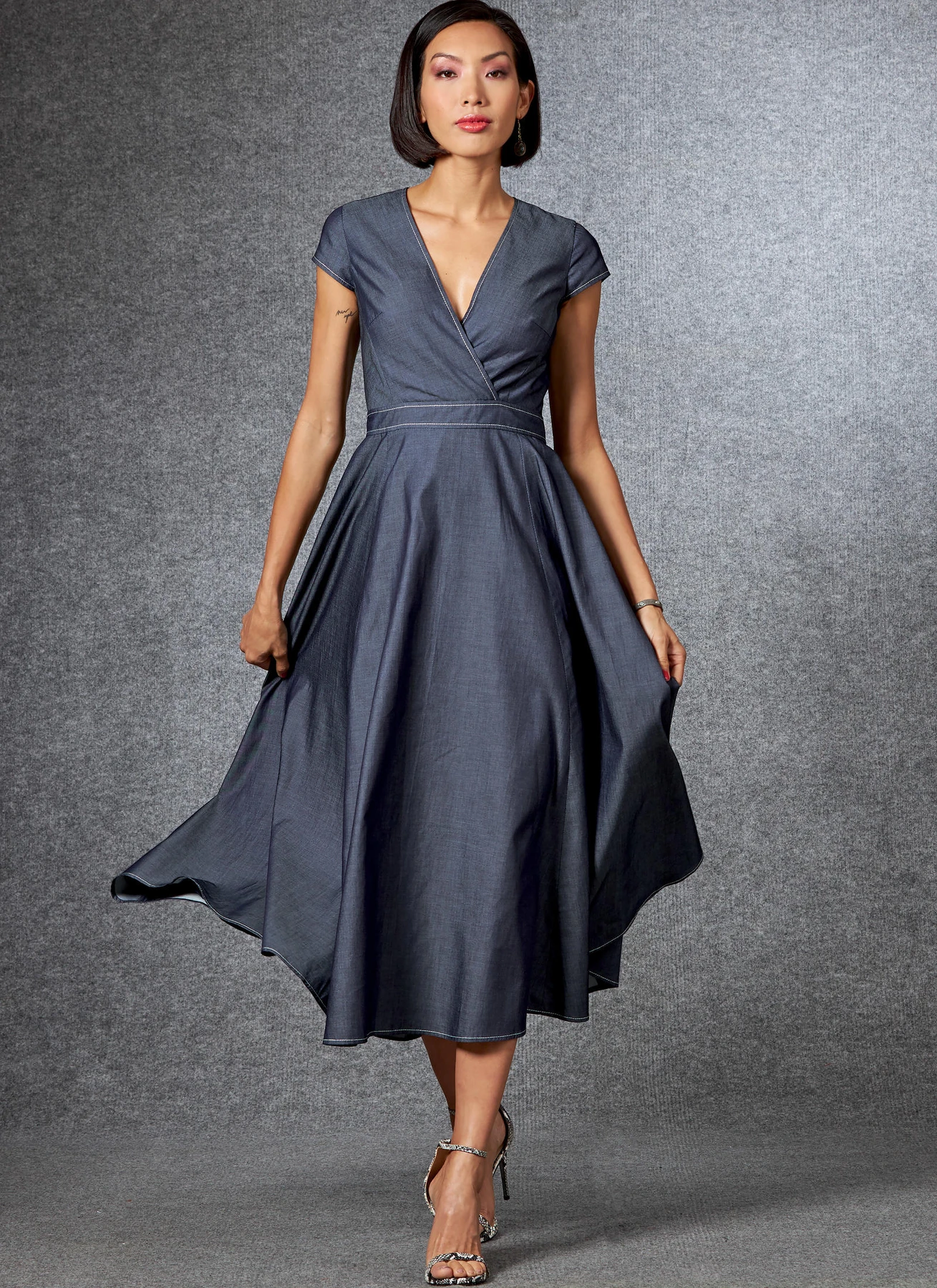 Vogue Patterns Misses' Dress 2 Vogue Patterns Misses' Dress