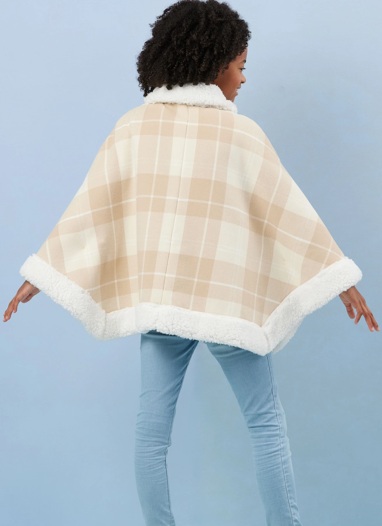 Simplicity Sewing Pattern Children's and Girls' Ponchos 10 Simplicity Sewing Pattern Children's and Girls' Ponchos