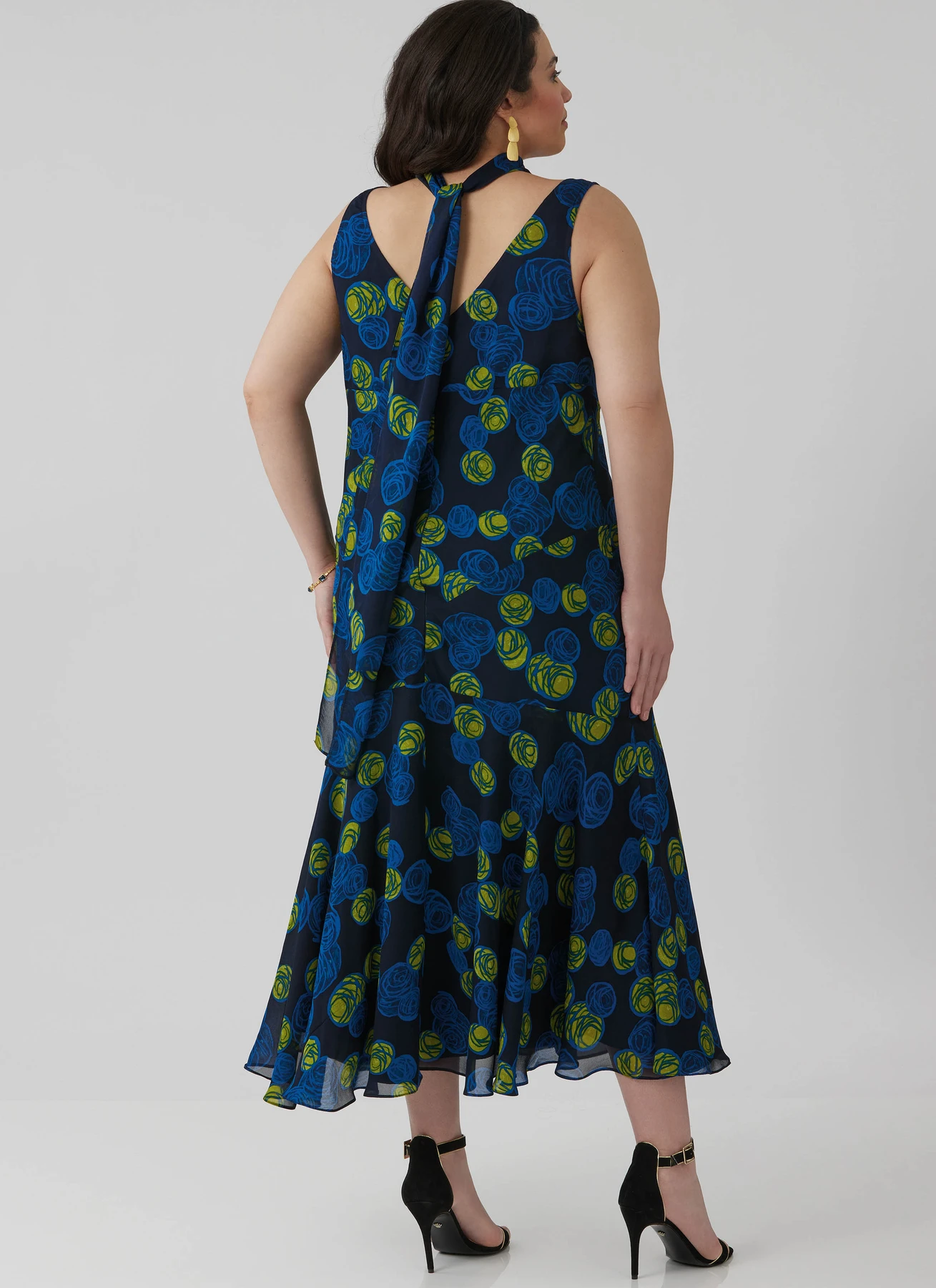 McCall's Sewing Pattern Misses' and Women's Maxi Dress with Scarf 4 McCall's Sewing Pattern Misses' and Women's Maxi Dress with Scarf
