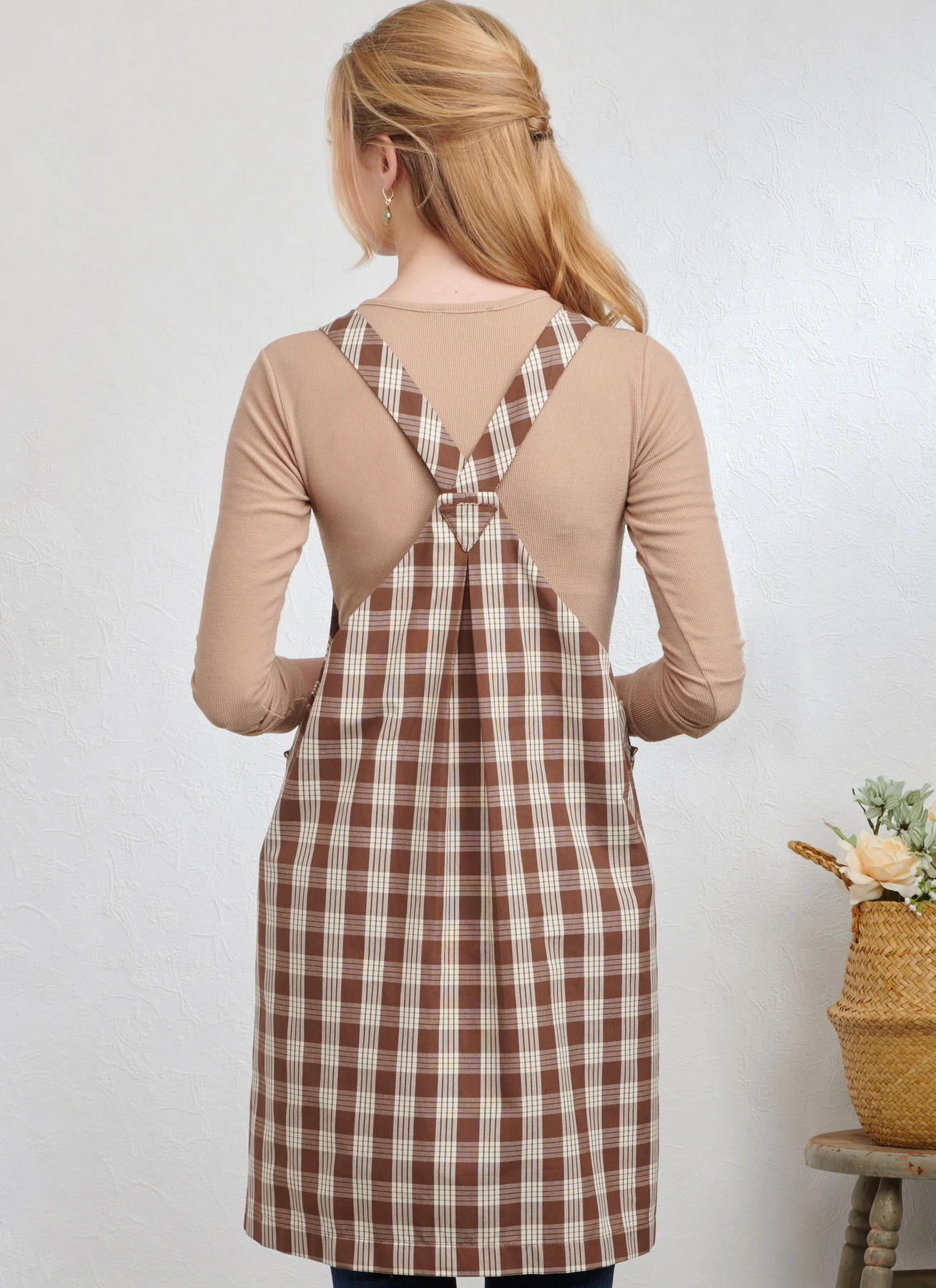 Simplicity Sewing Pattern Misses' Pullover Aprons 6 Simplicity Sewing Pattern Misses' Pullover Aprons