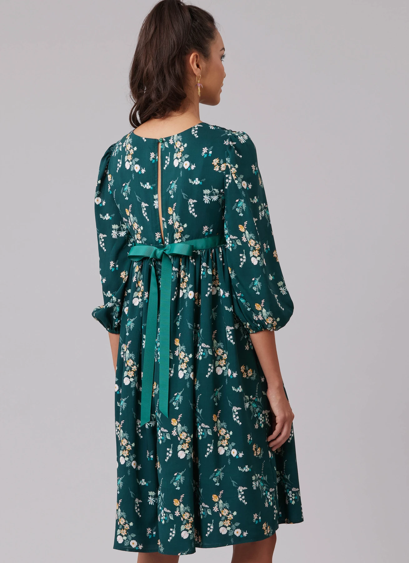 McCall's Sewing Pattern Misses' Lined Dresses by Laura Ashley (PDF) 7 McCall's Sewing Pattern Misses' Lined Dresses by Laura Ashley (PDF)