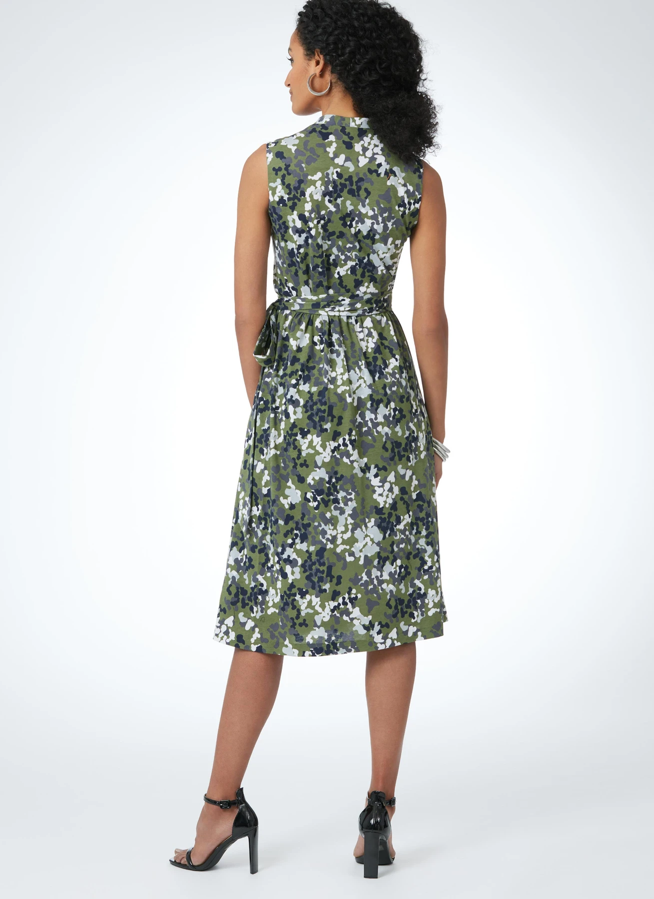 Vogue Patterns 1970s Misses' Front Wrap Dresses by Diane von Furstenberg 10 Vogue Patterns 1970s Misses' Front Wrap Dresses by Diane von Furstenberg