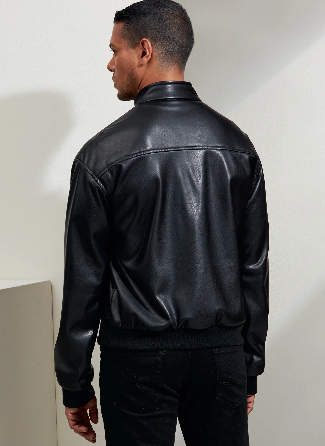 Vogue Patterns Unisex Bomber Jacket 6 Vogue Patterns Unisex Bomber Jacket