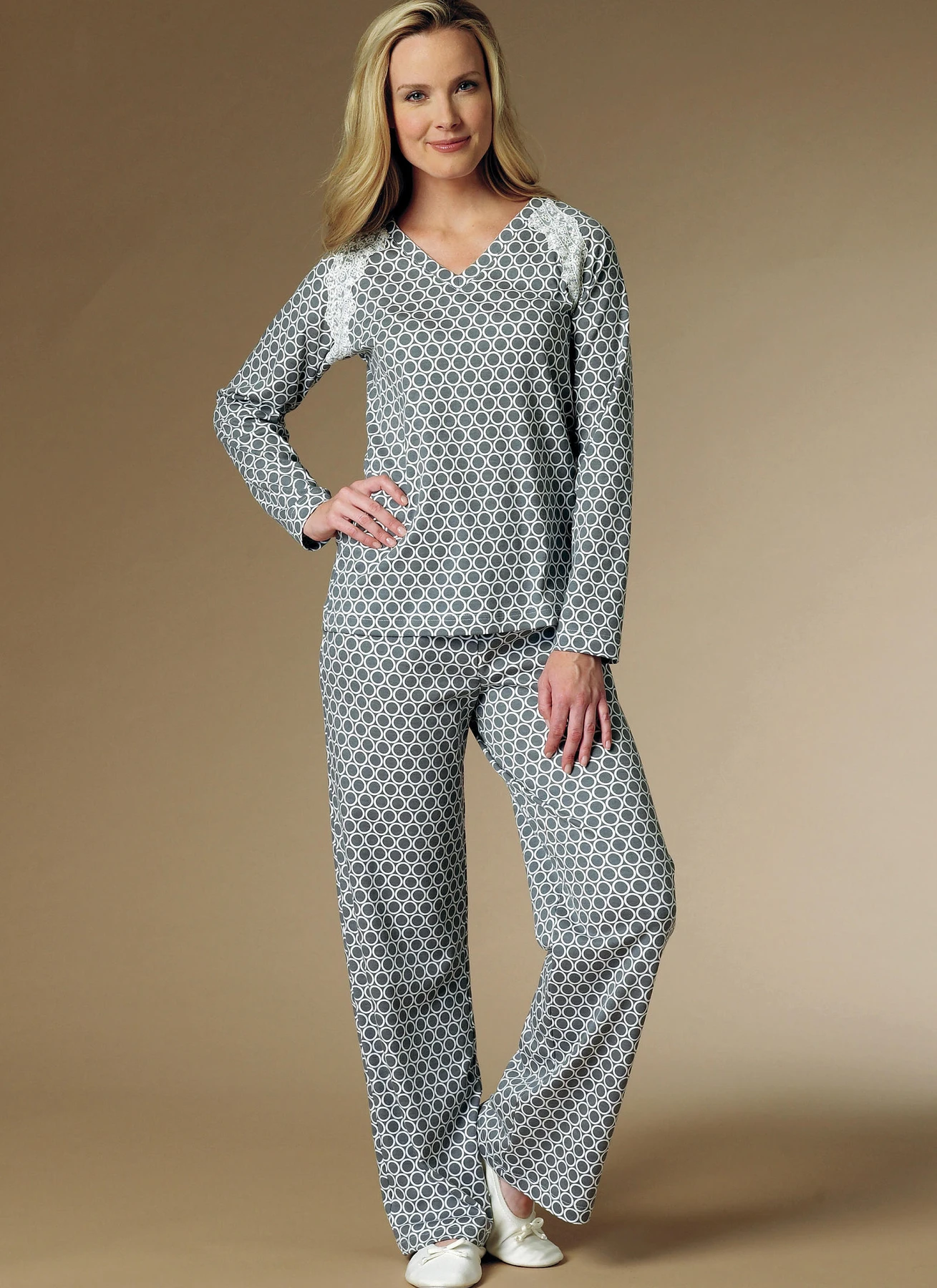 Butterick Sewing Pattern Misses' Robe, Raglan Sleeve Tops and Gown, and Pull-On Pants 3 Butterick Sewing Pattern Misses' Robe, Raglan Sleeve Tops and Gown, and Pull-On Pants