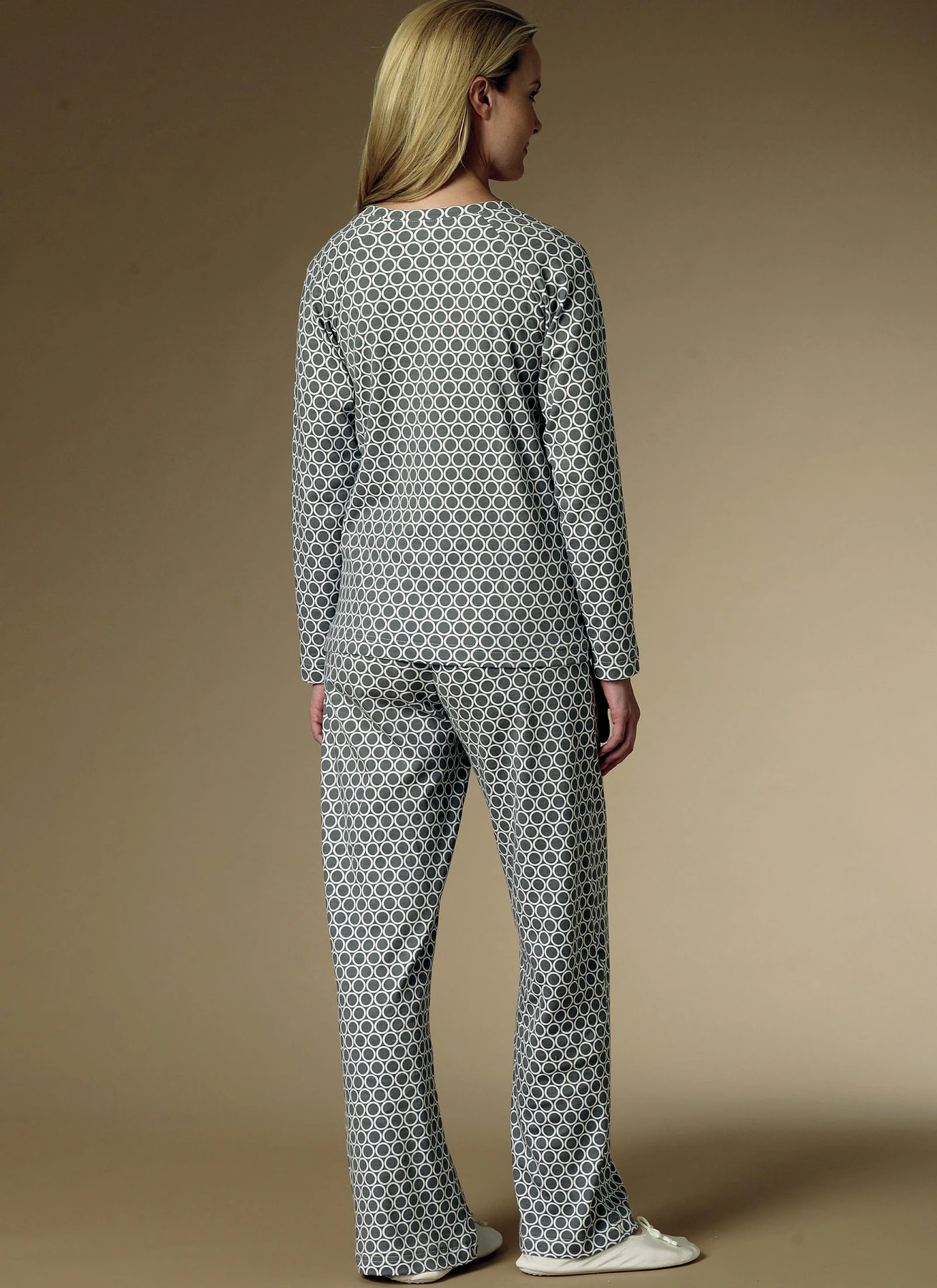 Butterick Sewing Pattern Misses' Robe, Raglan Sleeve Tops and Gown, and Pull-On Pants 6 Butterick Sewing Pattern Misses' Robe, Raglan Sleeve Tops and Gown, and Pull-On Pants