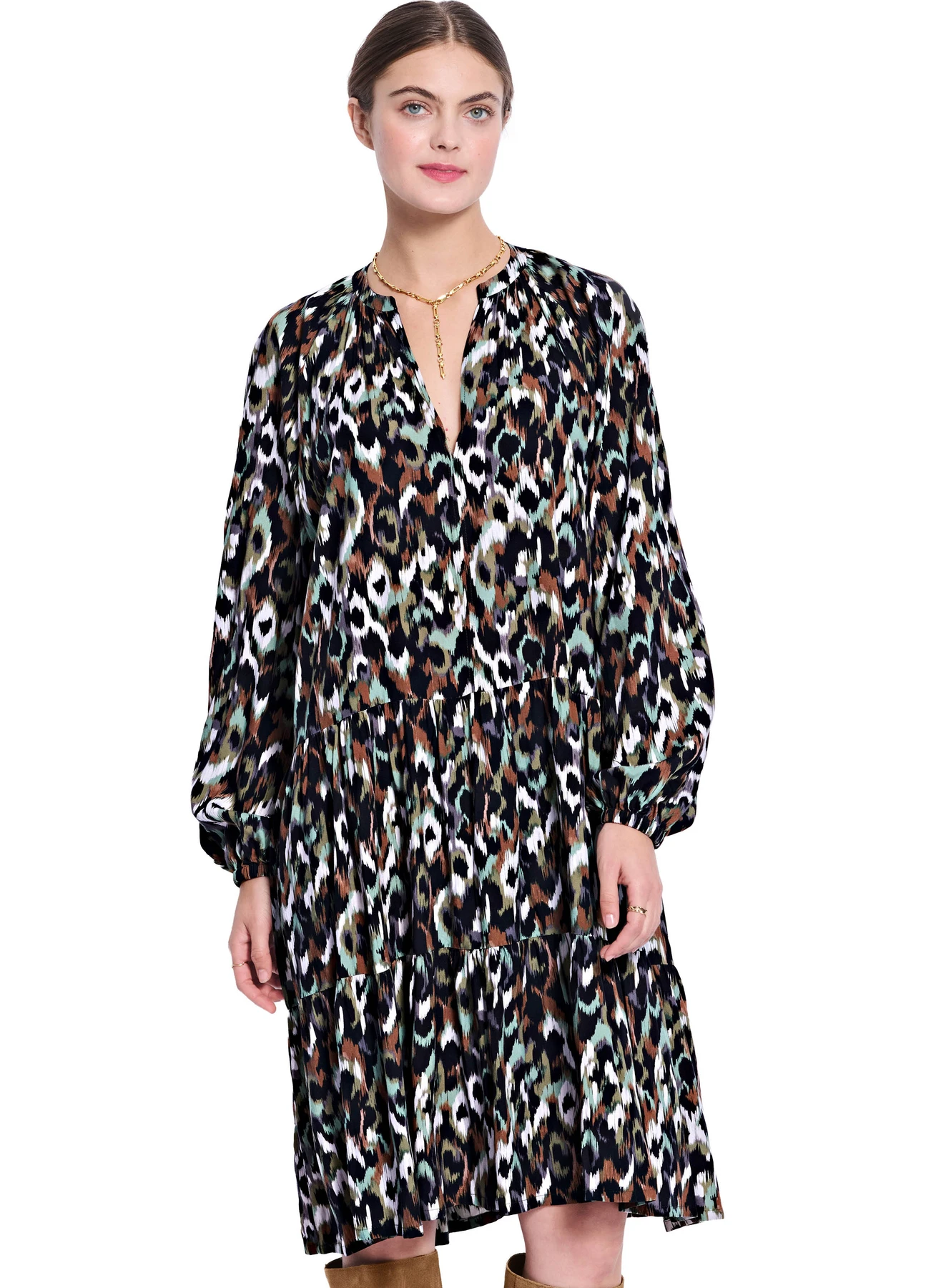 Burda Style Pattern 5605 Misses' Dress and Blouse 2 Burda Style Pattern 5605 Misses' Dress and Blouse