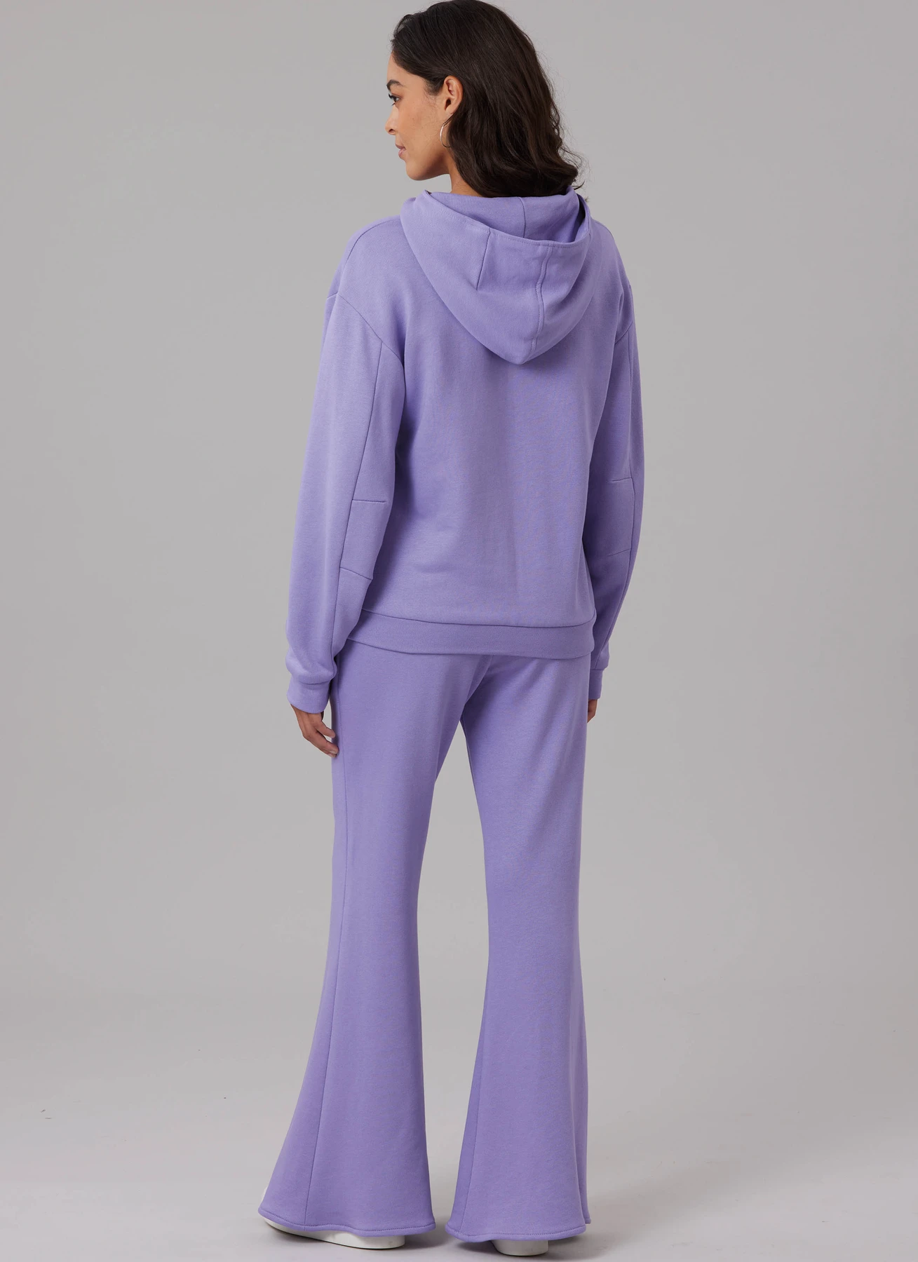 McCall's Sewing Pattern Misses' Sweatshirt, Hoodie, Shorts and Pants (PDF) 7 McCall's Sewing Pattern Misses' Sweatshirt, Hoodie, Shorts and Pants (PDF)