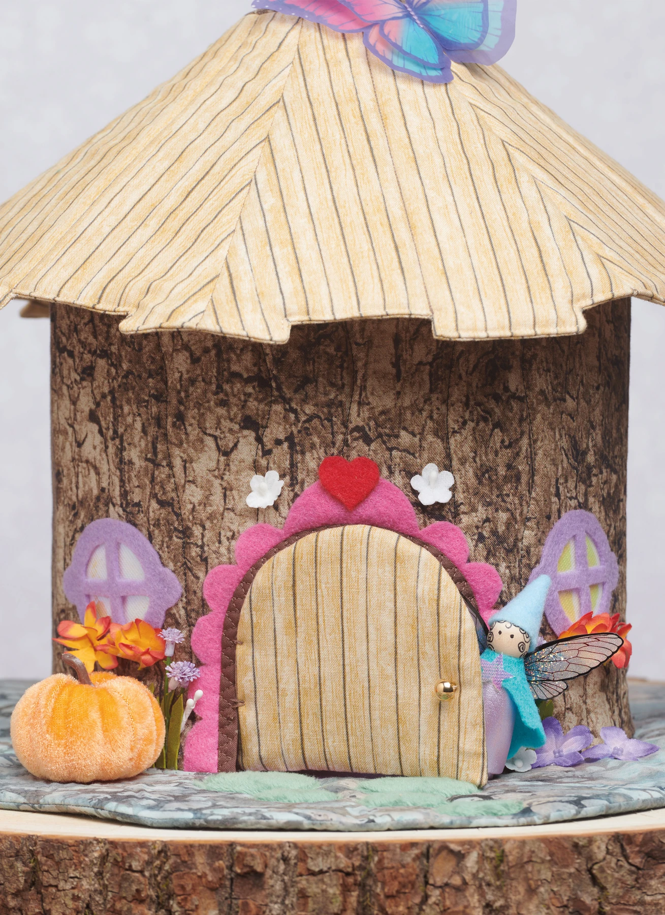 Simplicity Sewing Pattern Fabric Critter Houses and Peg Doll Accessories by Carla Reiss Design (PDF) 4 Simplicity Sewing Pattern Fabric Critter Houses and Peg Doll Accessories by Carla Reiss Design (PDF)