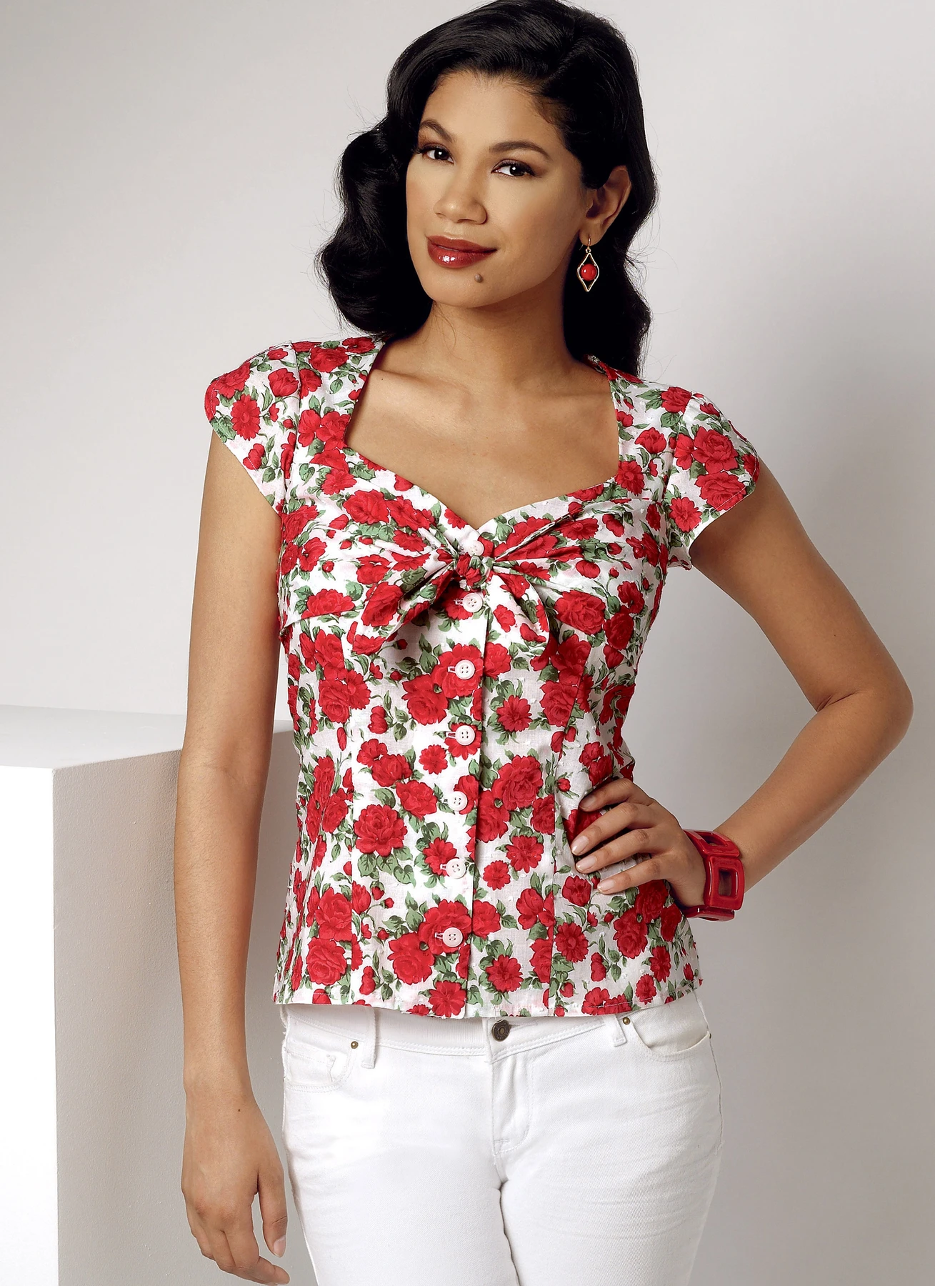 Simplicity Sewing Pattern Misses' Sweetheart-Neckline Blouses 2 Simplicity Sewing Pattern Misses' Sweetheart-Neckline Blouses