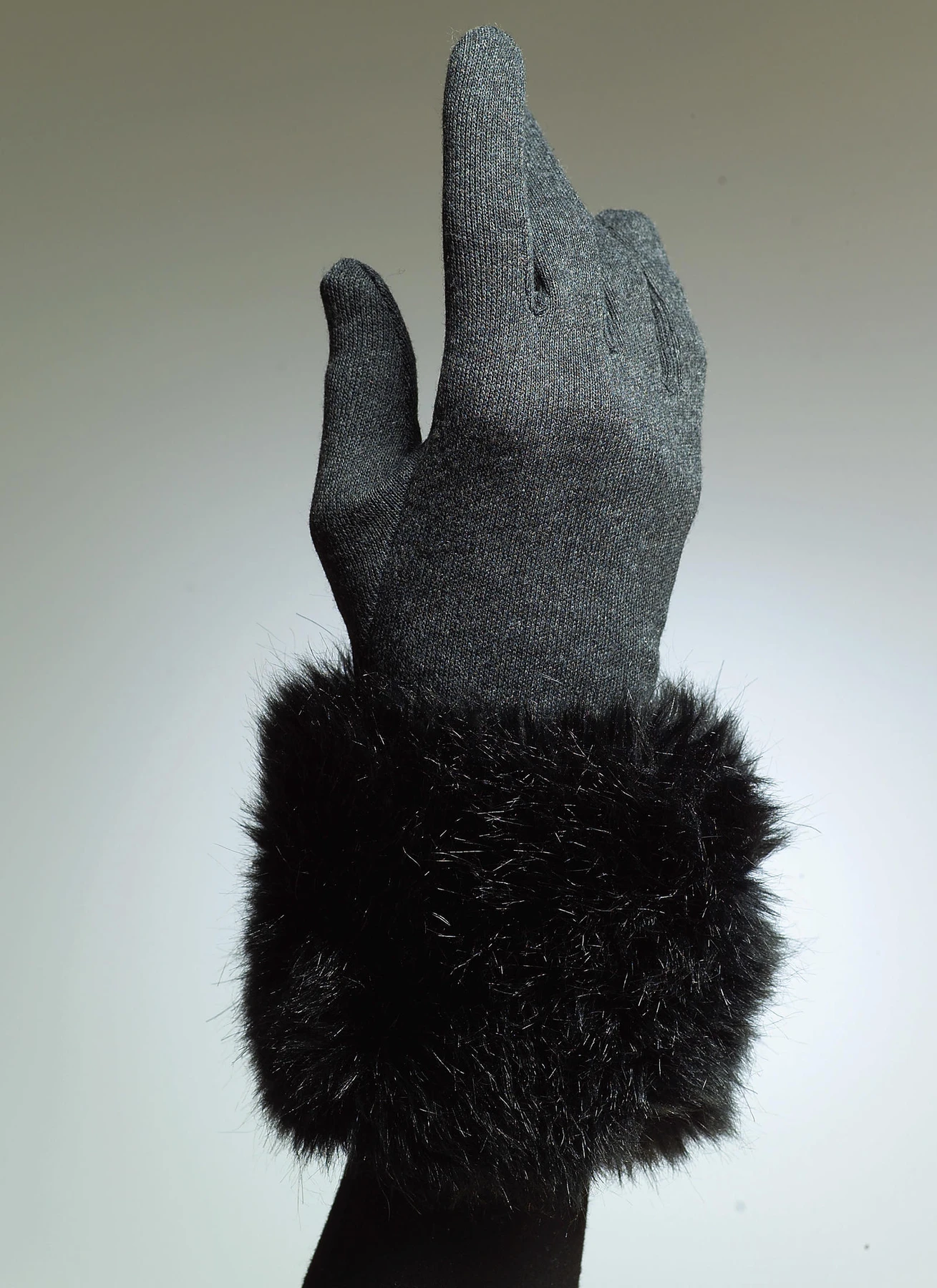 Vogue Patterns Gloves in Eight Styles 9 Vogue Patterns Gloves in Eight Styles