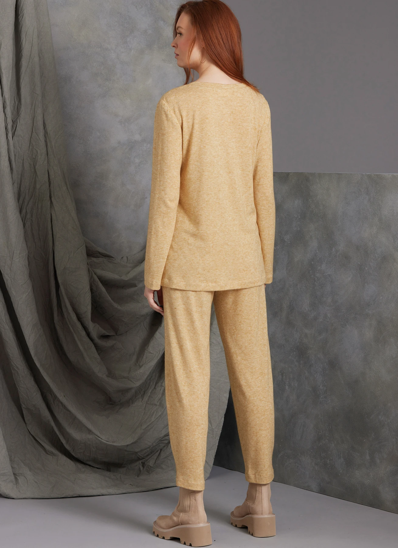 Vogue Patterns Misses' Knit Jacket with Belt, Top and Pants 9 Vogue Patterns Misses' Knit Jacket with Belt, Top and Pants