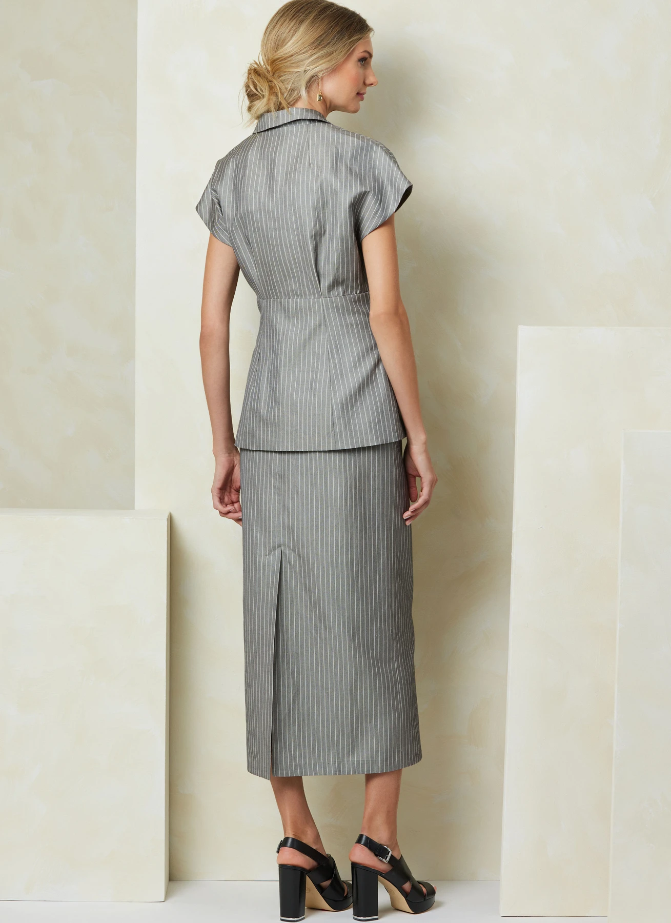 Vogue Patterns Misses' Top, Skirt and Pants 9 Vogue Patterns Misses' Top, Skirt and Pants